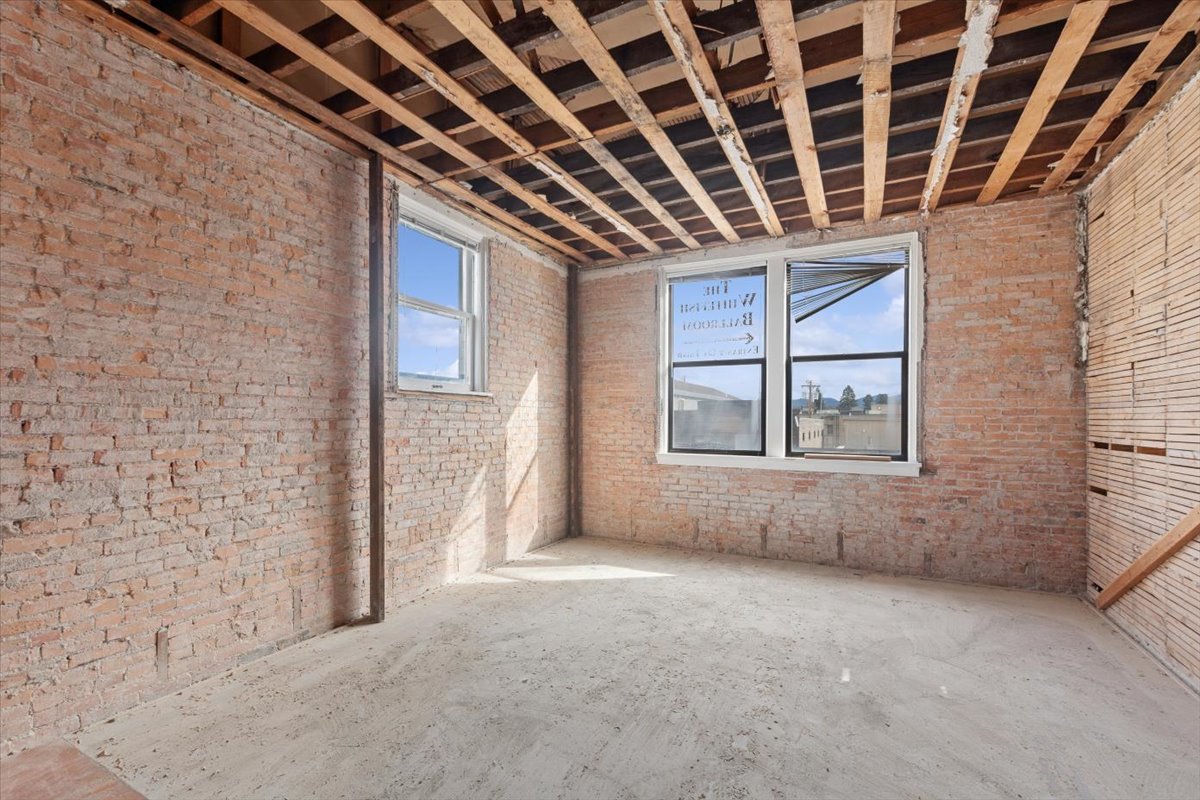 240 & 242 Central Avenue Property Photo 19