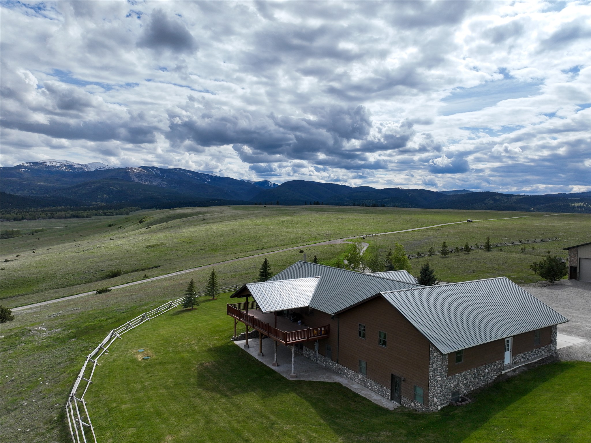 3314 Gold Creek Road Property Photo 2