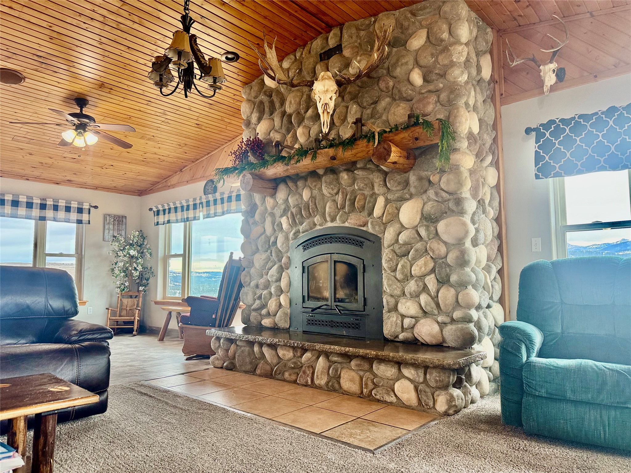 3314 Gold Creek Road Property Photo 6