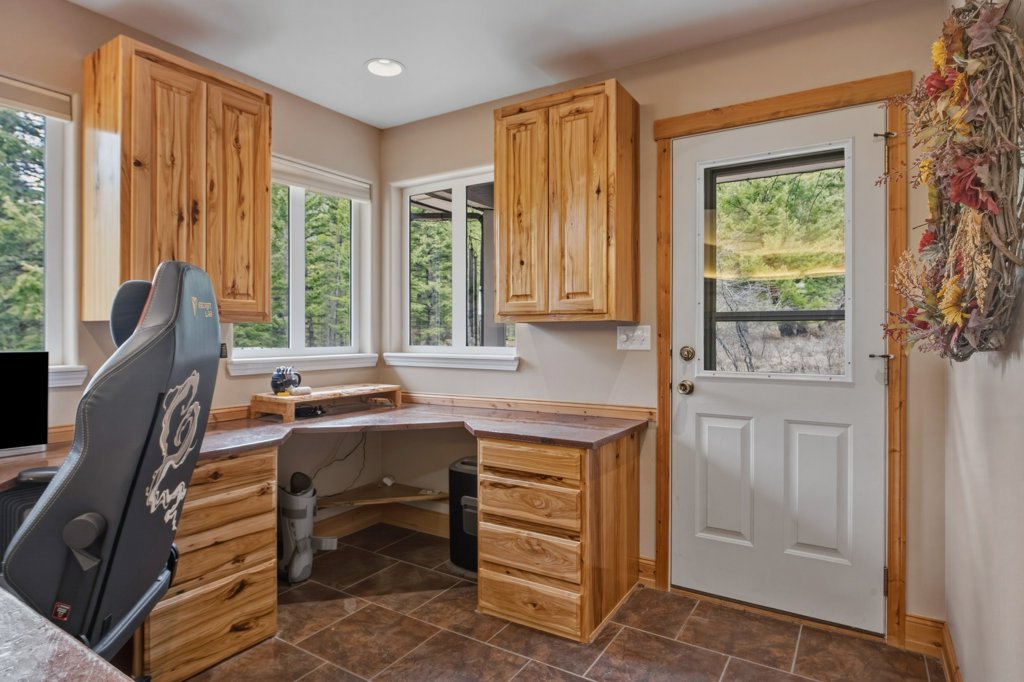 14300 Cambridge Road Property Photo 15
