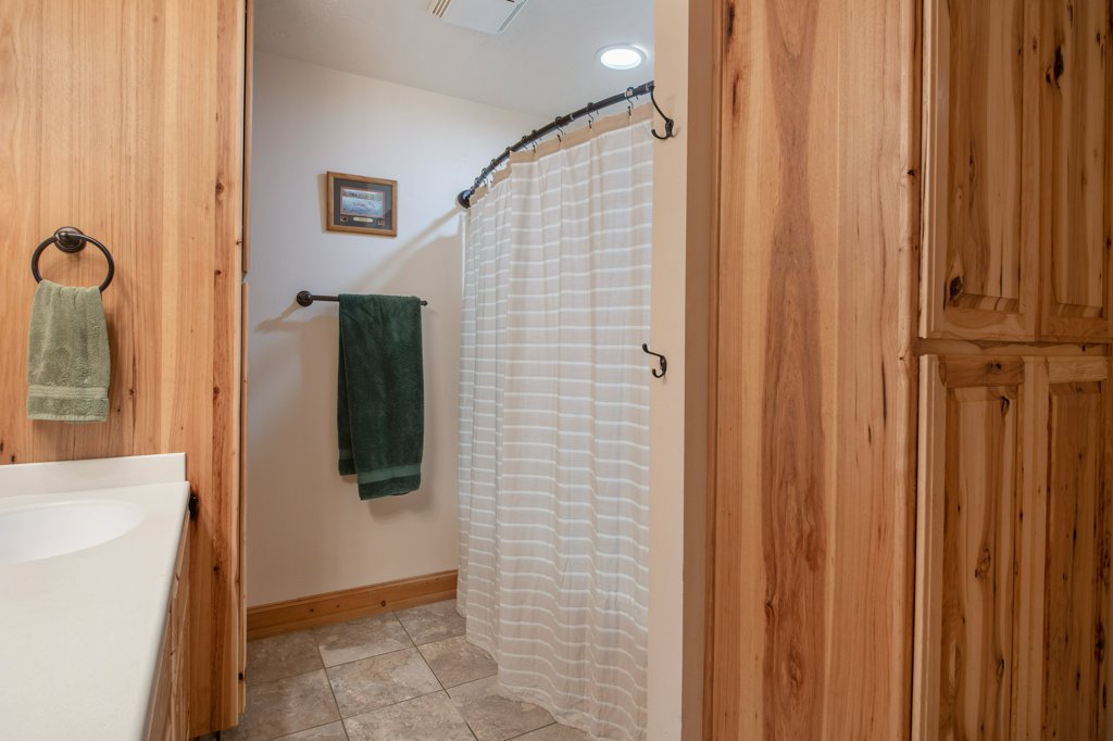 14300 Cambridge Road Property Photo 37