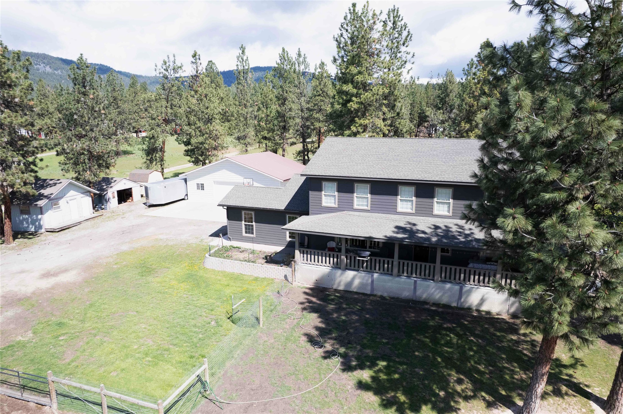 22 Pine Meadow Lane Property Photo 3