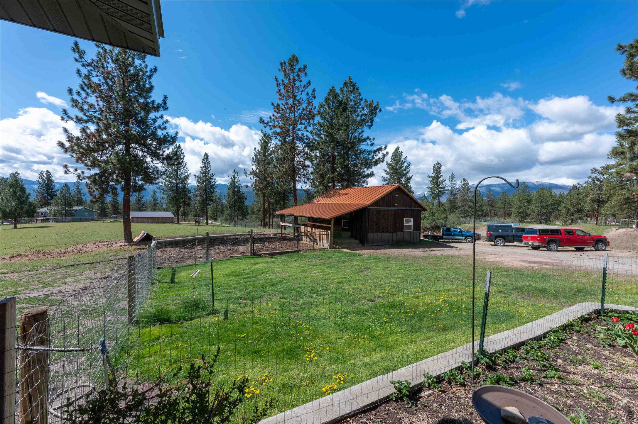 22 Pine Meadow Lane Property Photo 13