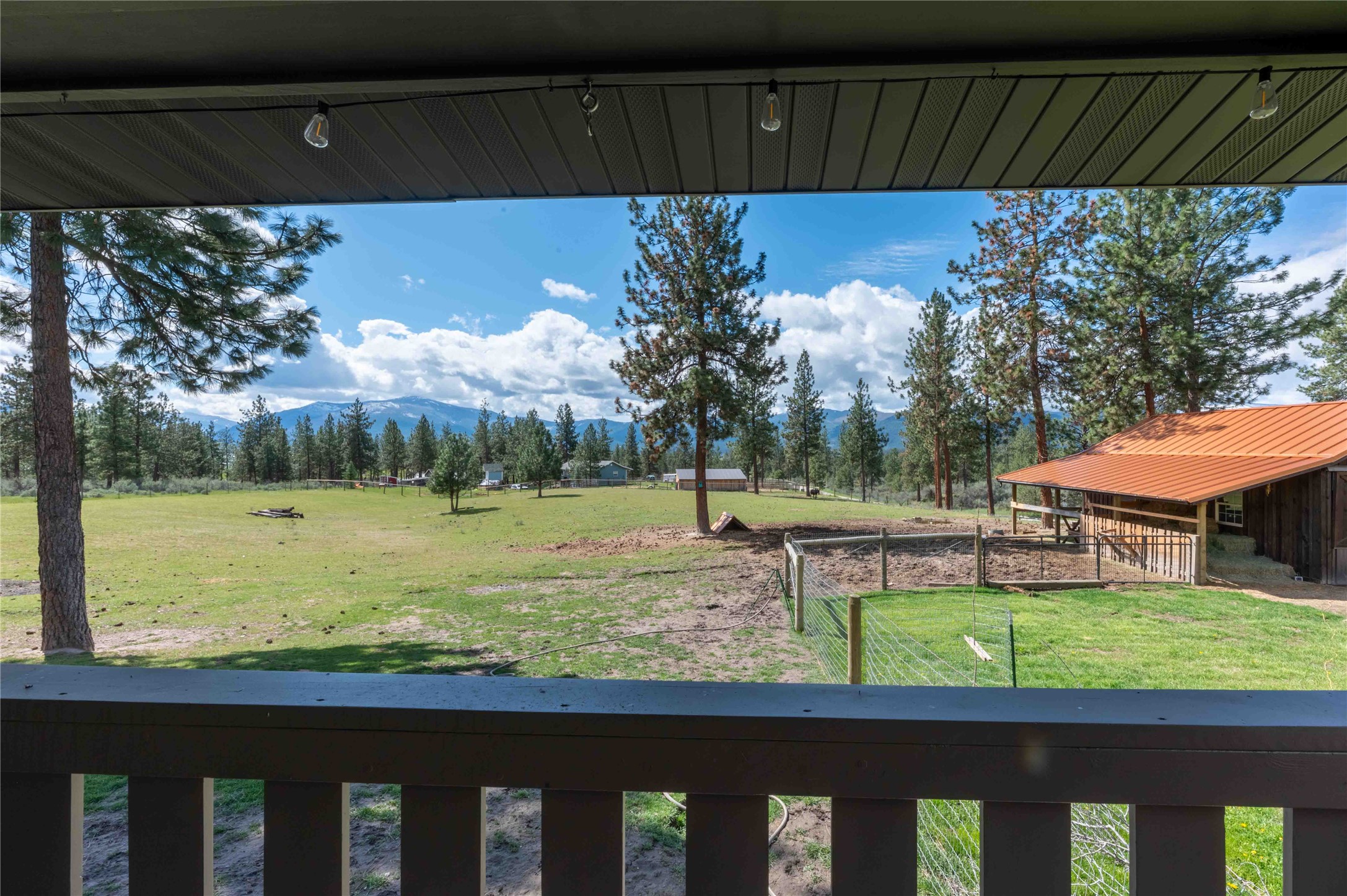 22 Pine Meadow Lane Property Photo 18