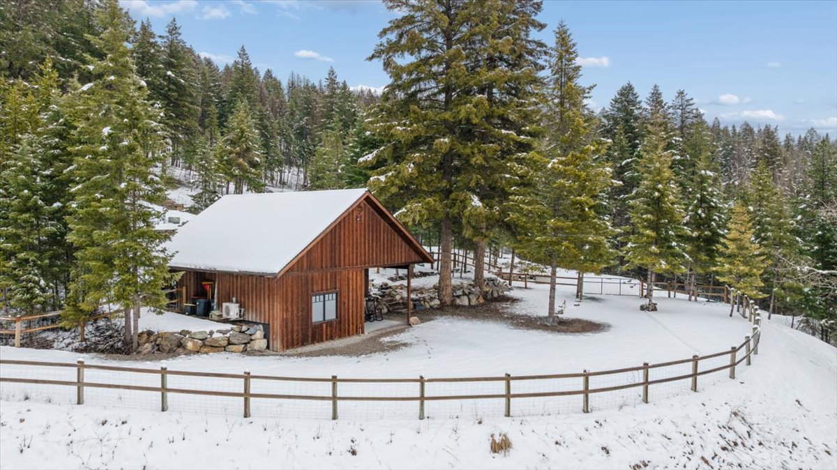 101 Little Mountain Road Property Photo 2