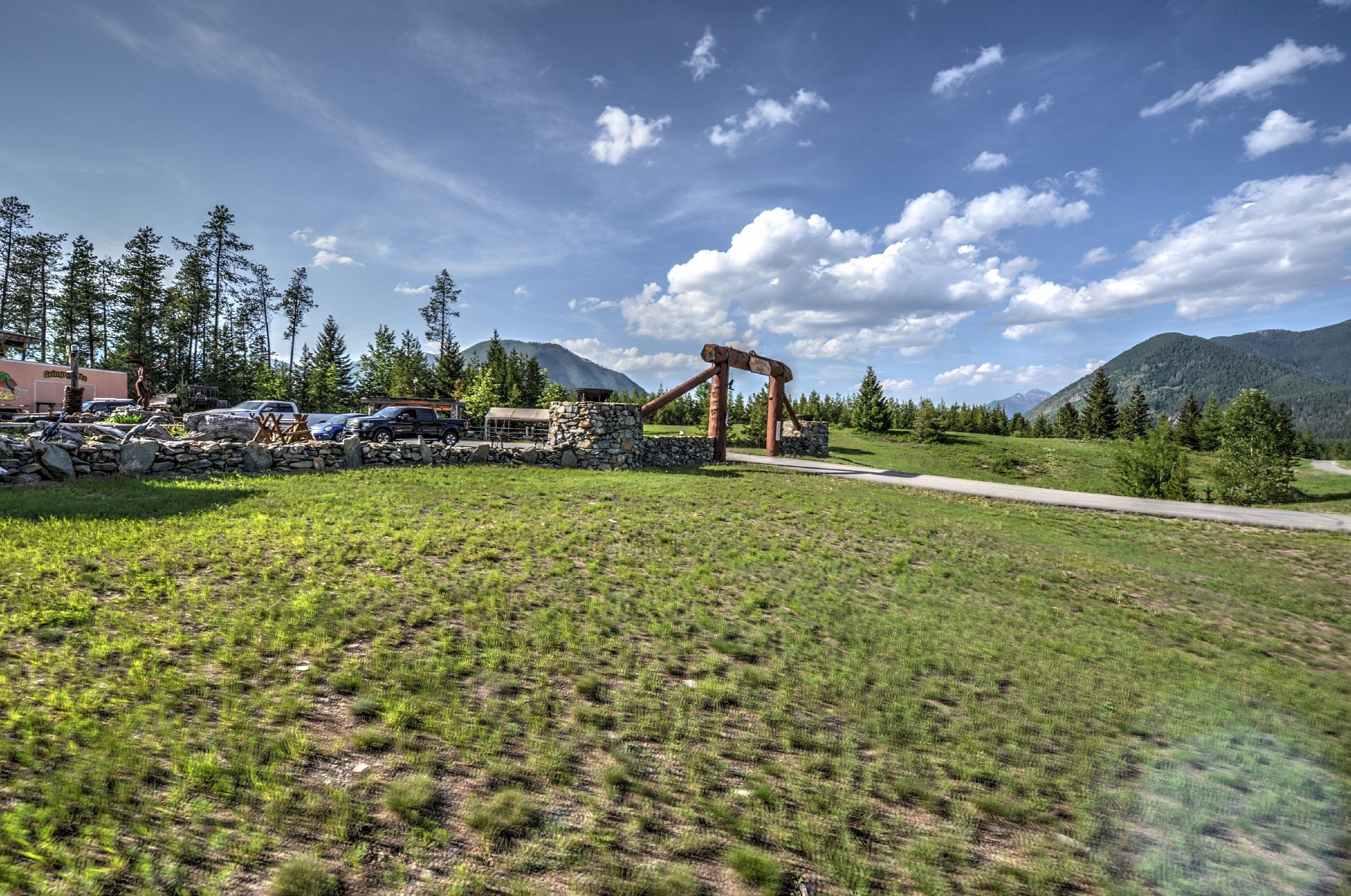 12135 Hwy 2 E Property Photo 3