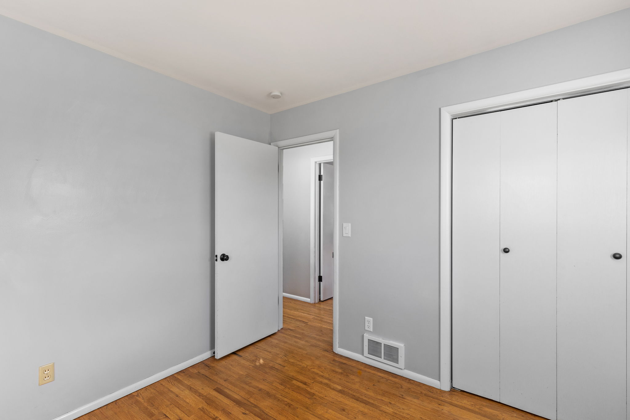 515 5th Avenue S Property Photo 24