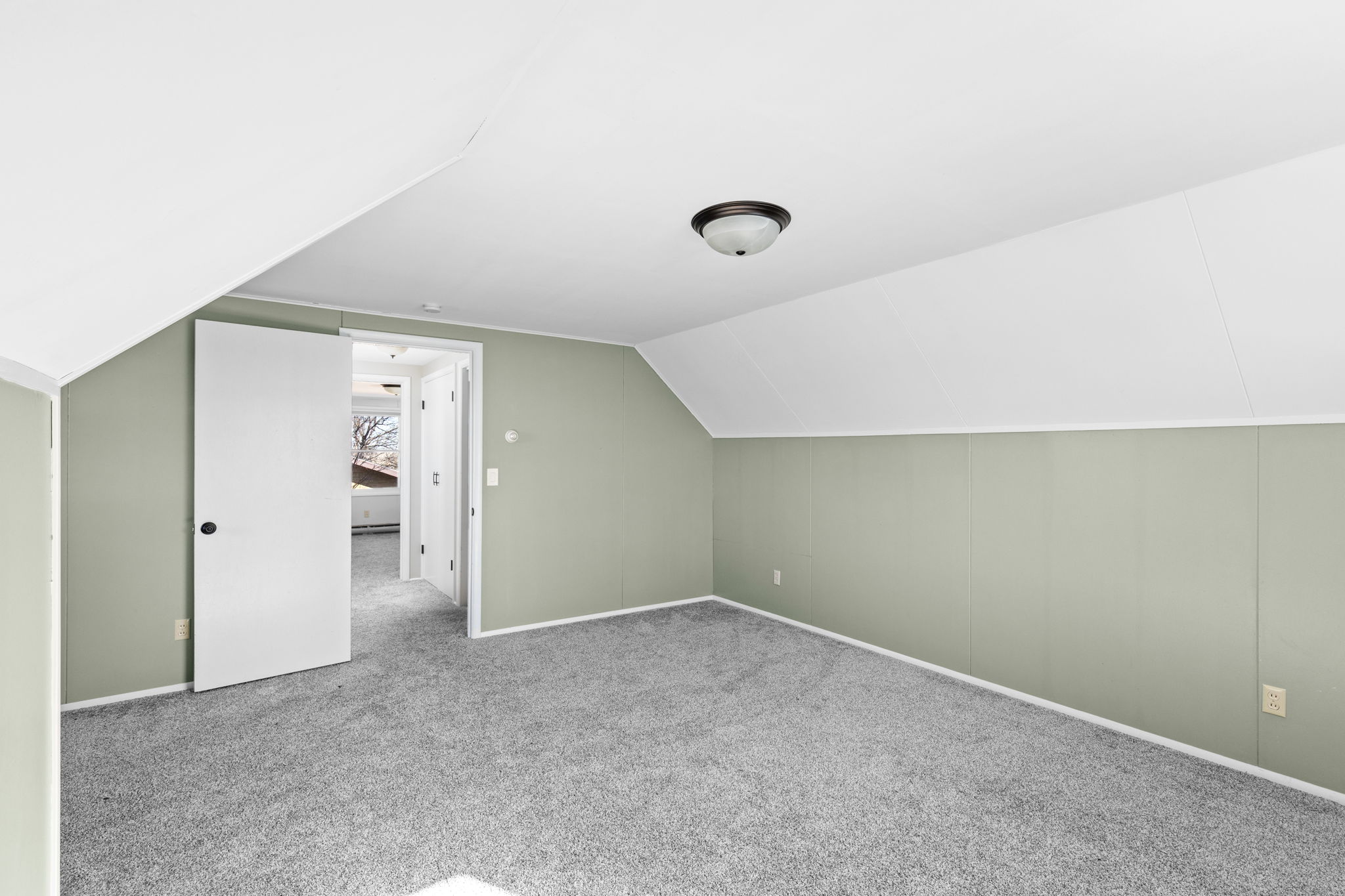 515 5th Avenue S Property Photo 34