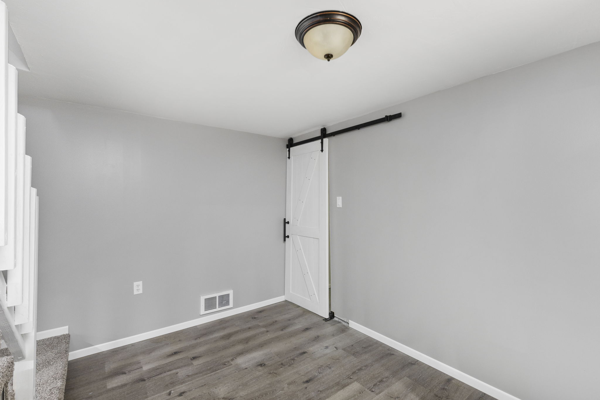 515 5th Avenue S Property Photo 49