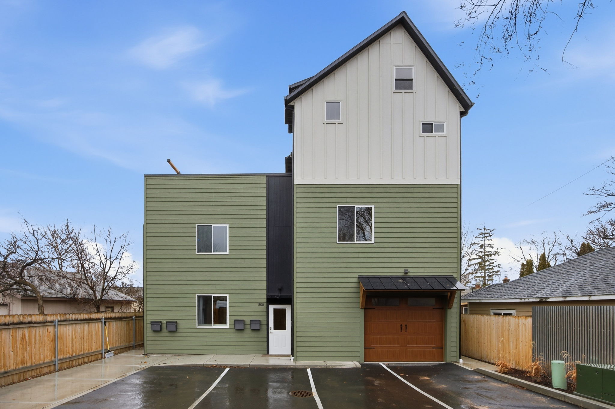 808 + 812 Ash Street Property Photo 2