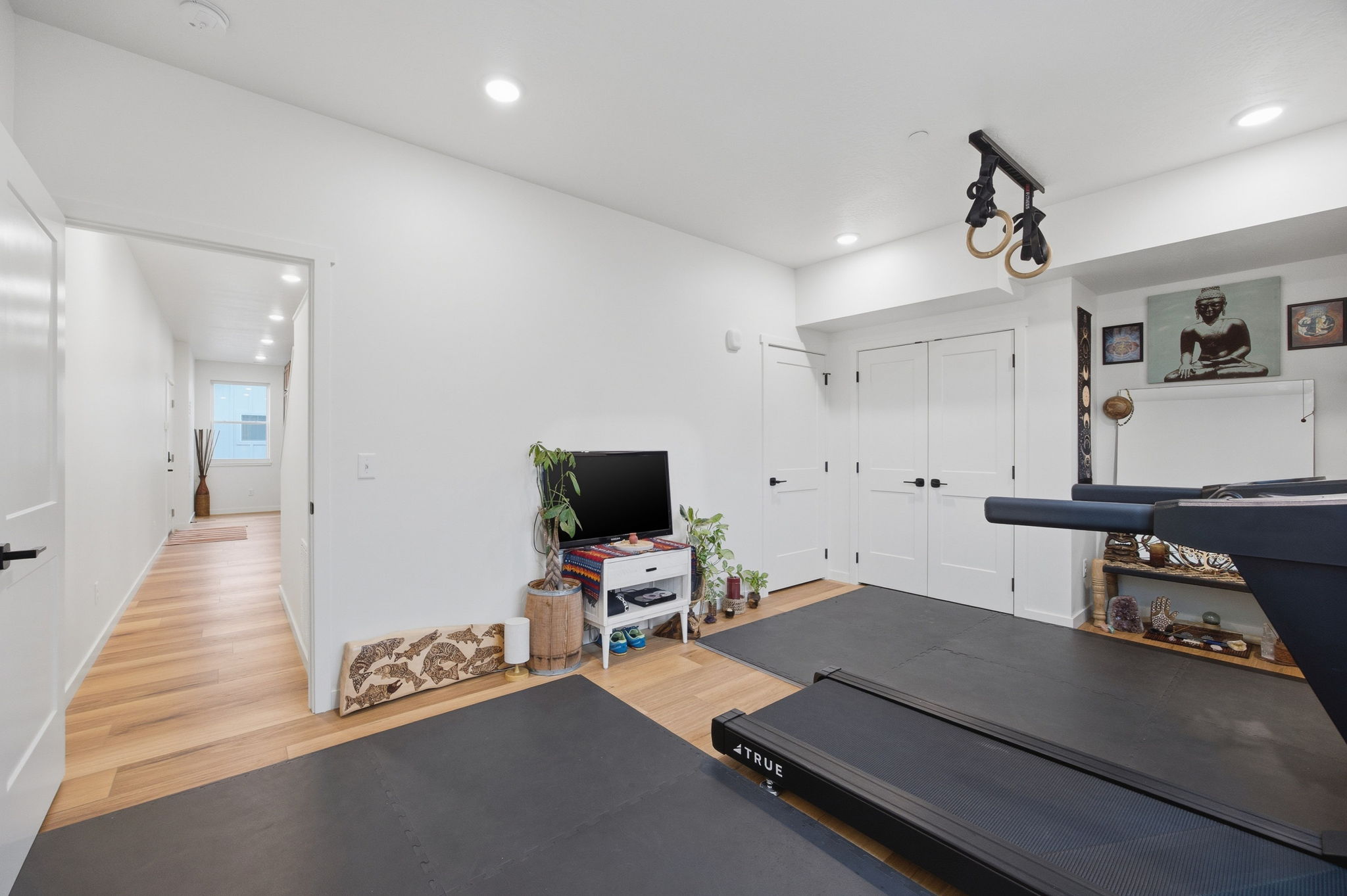 808 + 812 Ash Street Property Photo 8