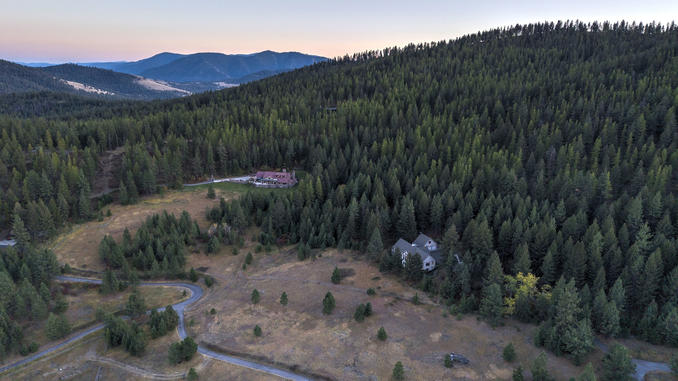 7229 Russian Joe Road Property Photo 3