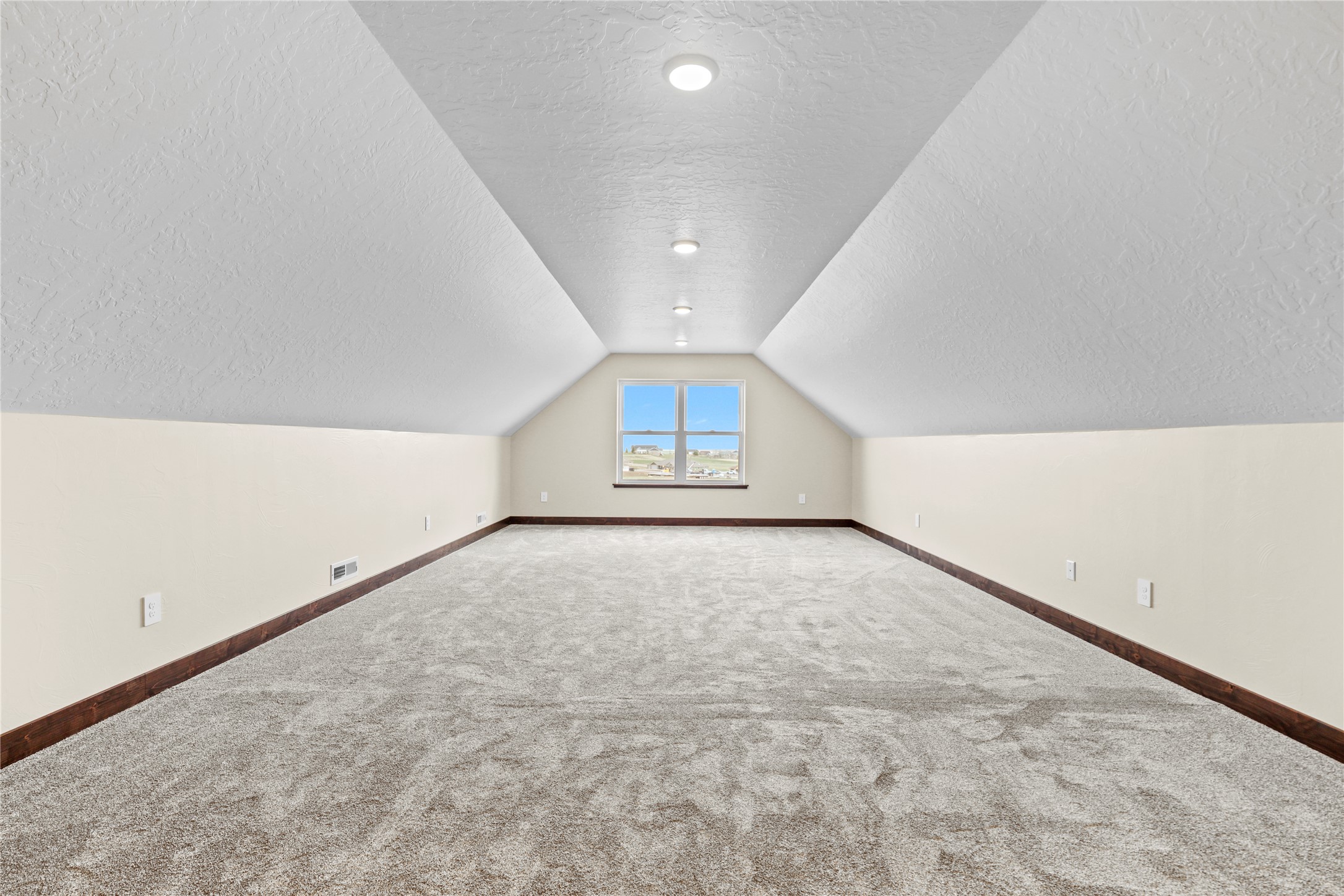 40 Platinum Lane Property Photo 25