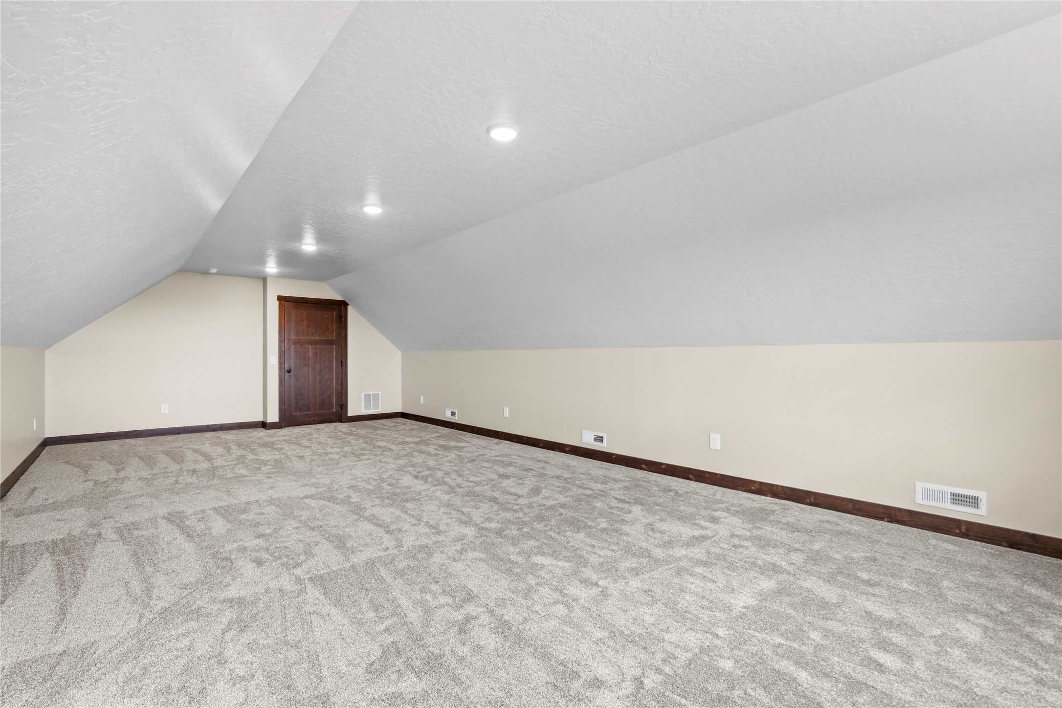 40 Platinum Lane Property Photo 26