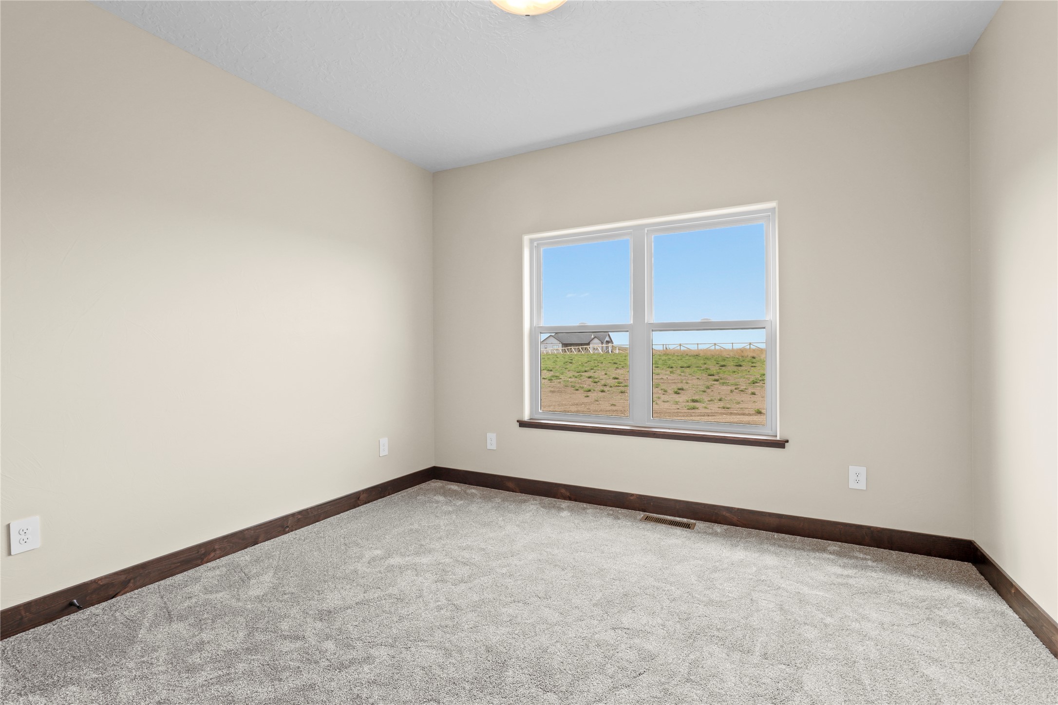 40 Platinum Lane Property Photo 29