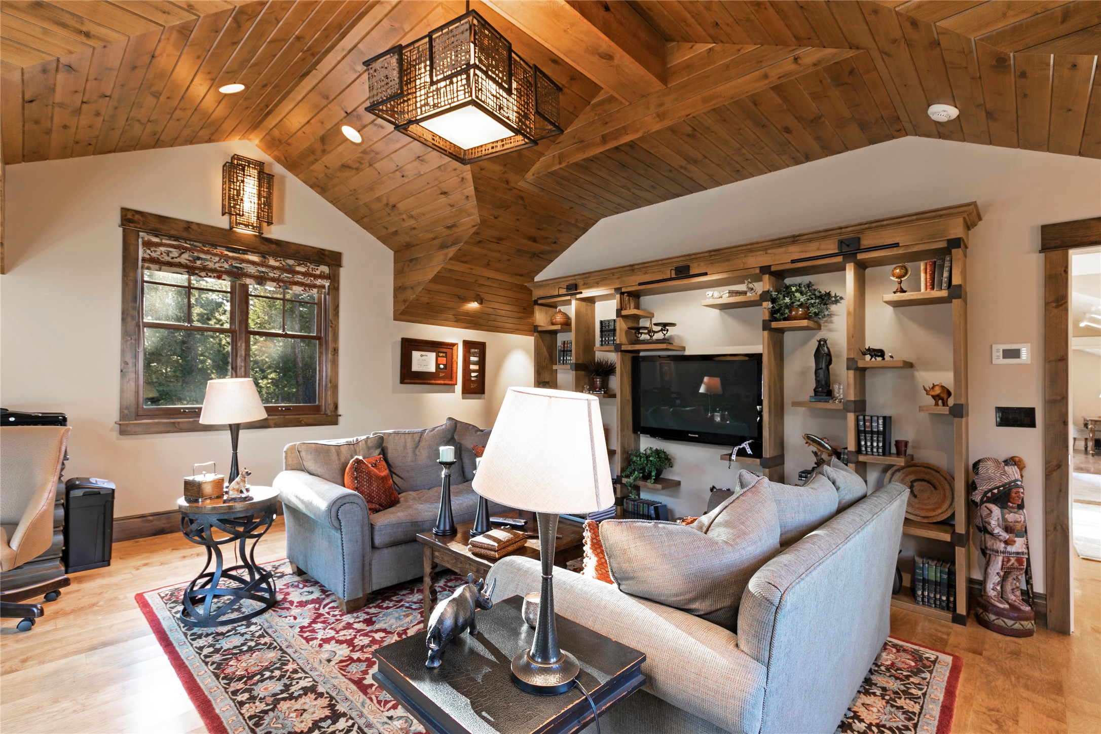 33702 N Finley Point Road Property Photo 43