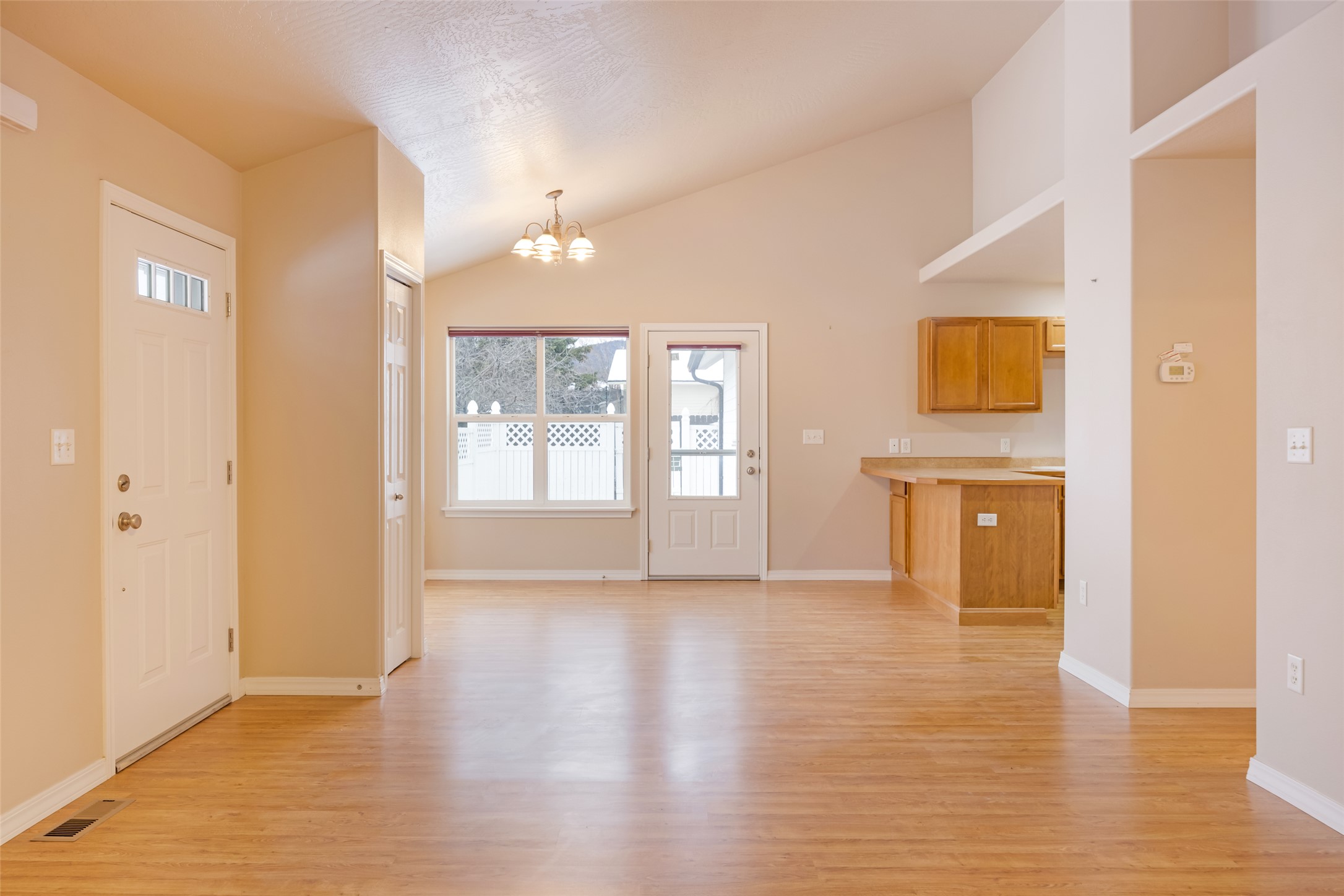 1302 Lily Court A Property Photo 9
