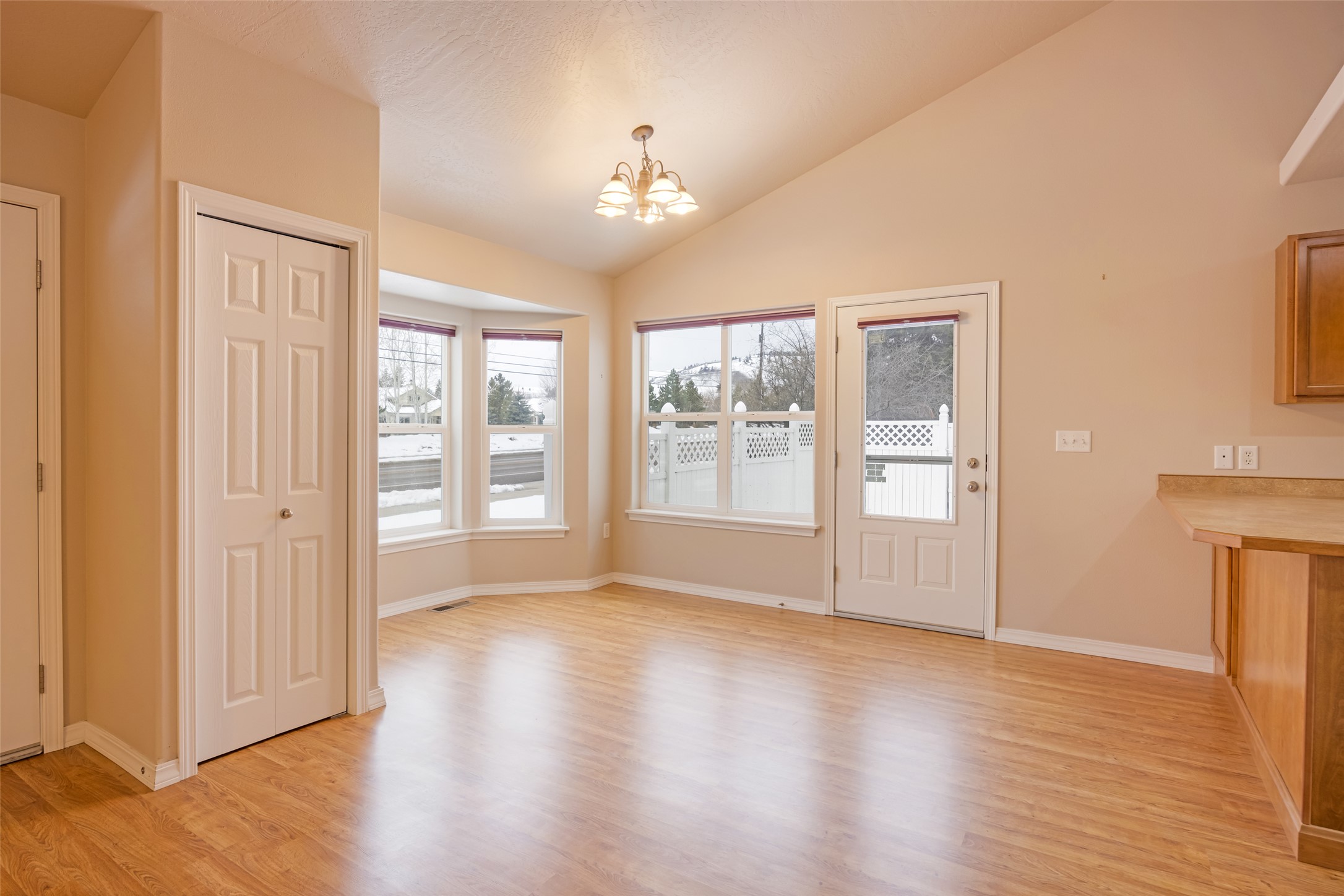 1302 Lily Court A Property Photo 10