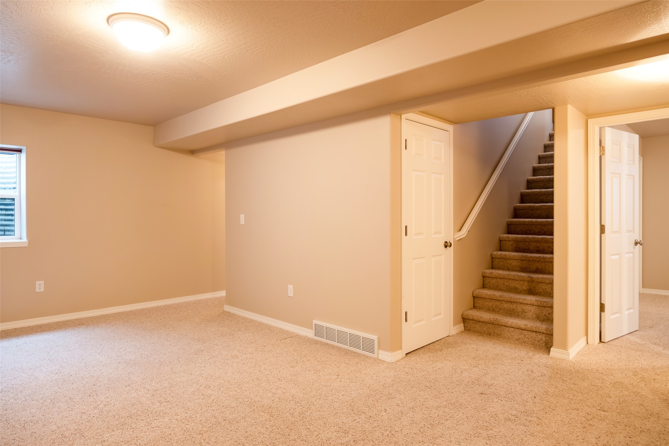 1302 Lily Court A Property Photo 21