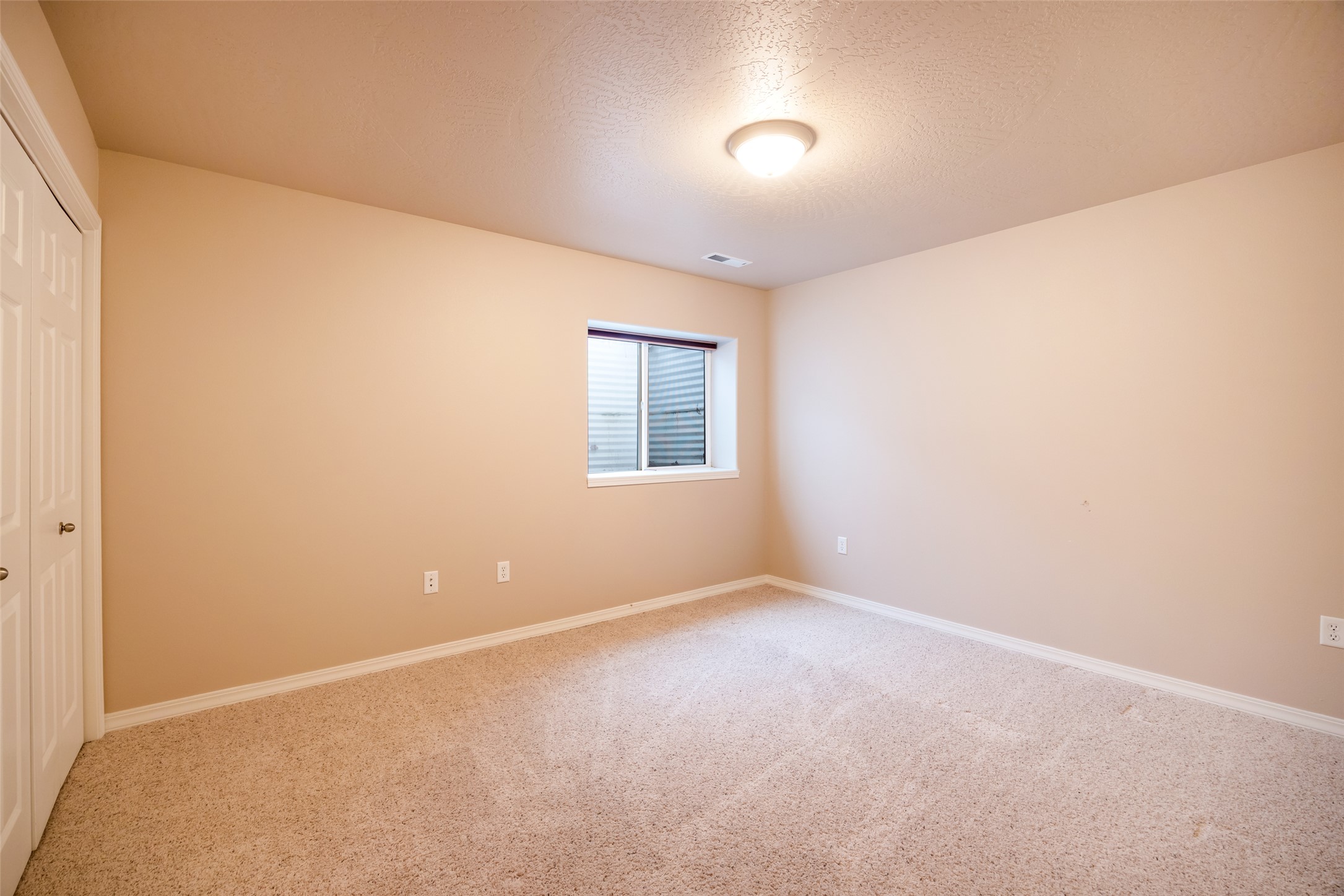 1302 Lily Court A Property Photo 24