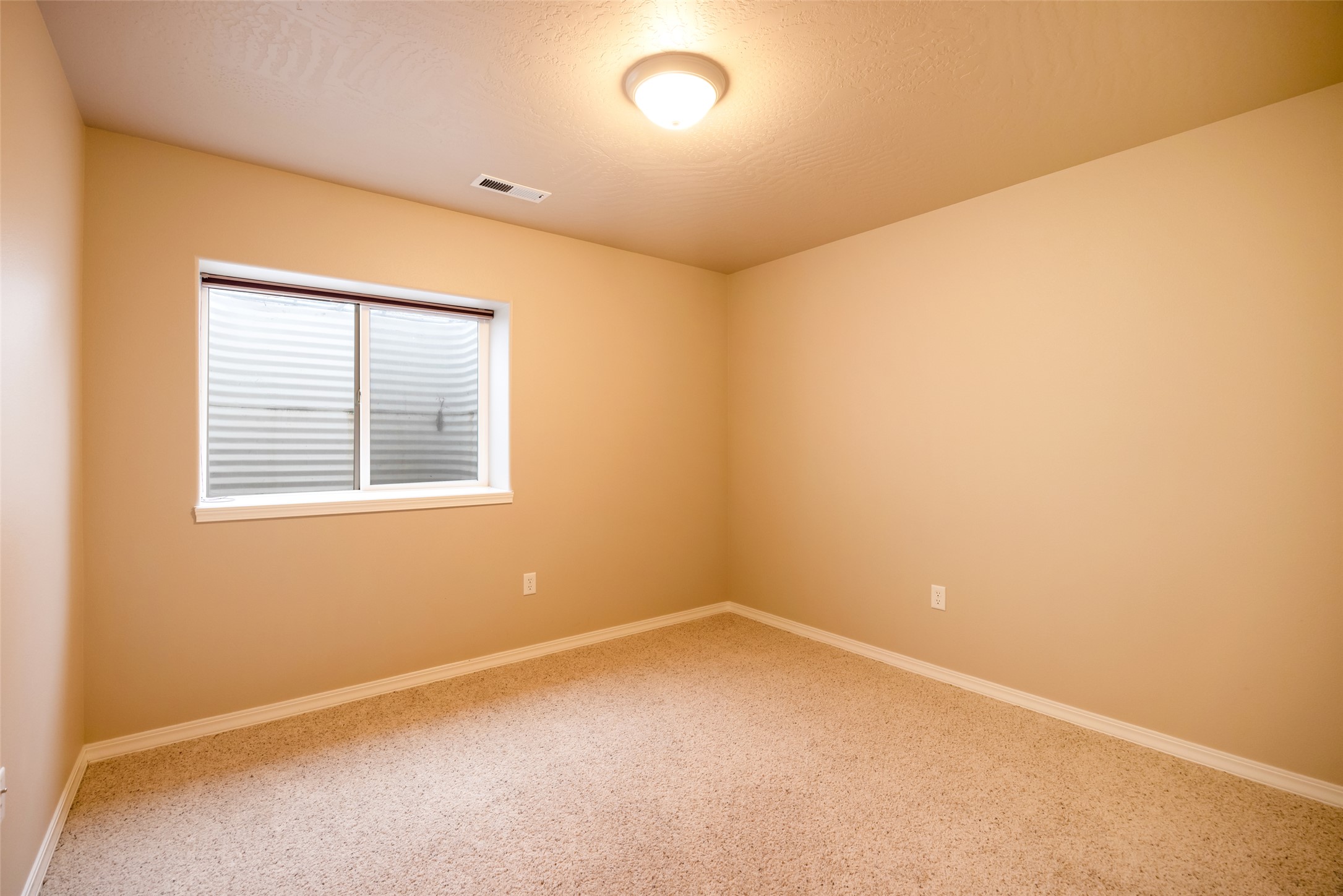 1302 Lily Court A Property Photo 25