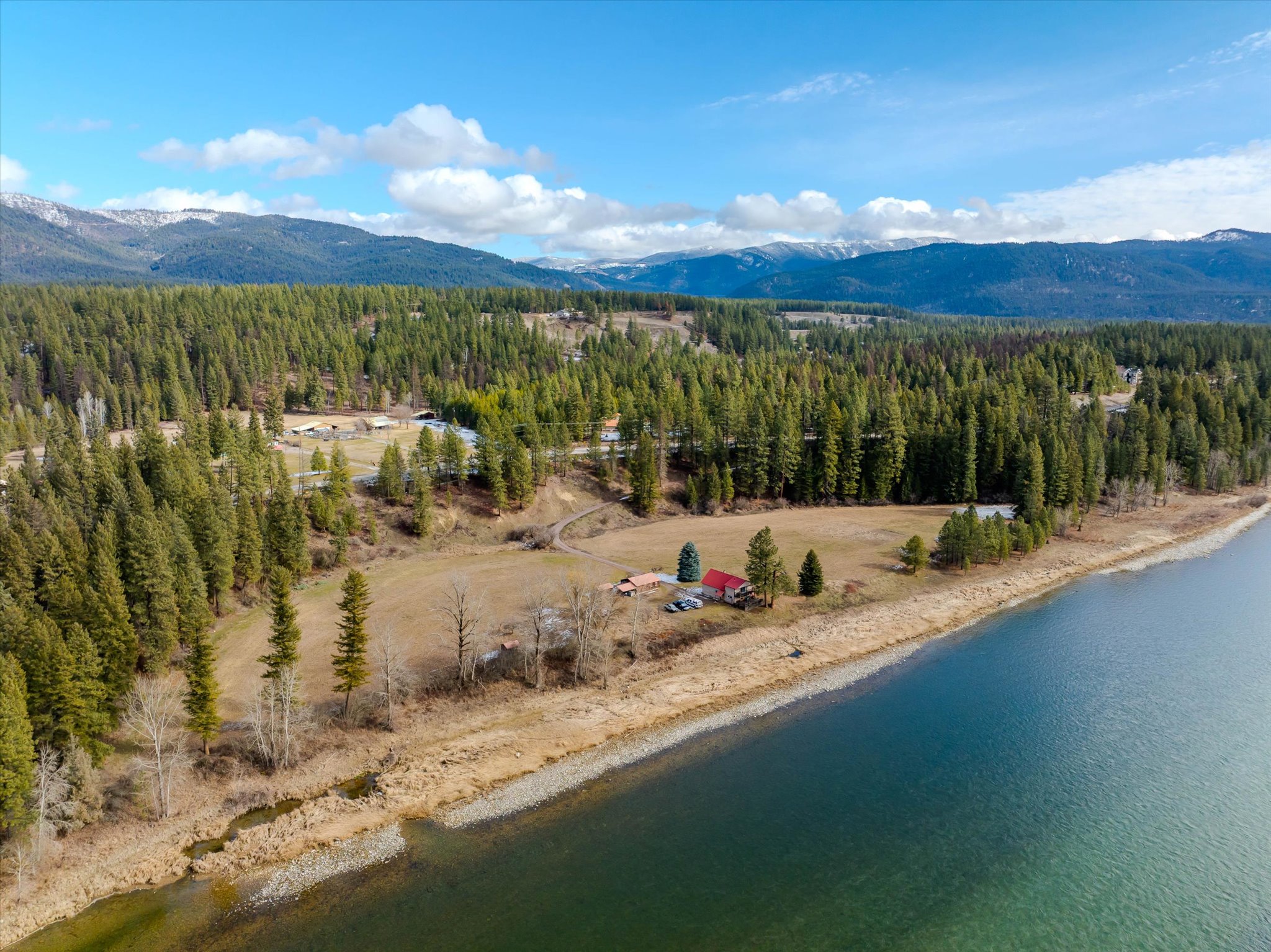 1165 Kootenai River Road Property Photo 2