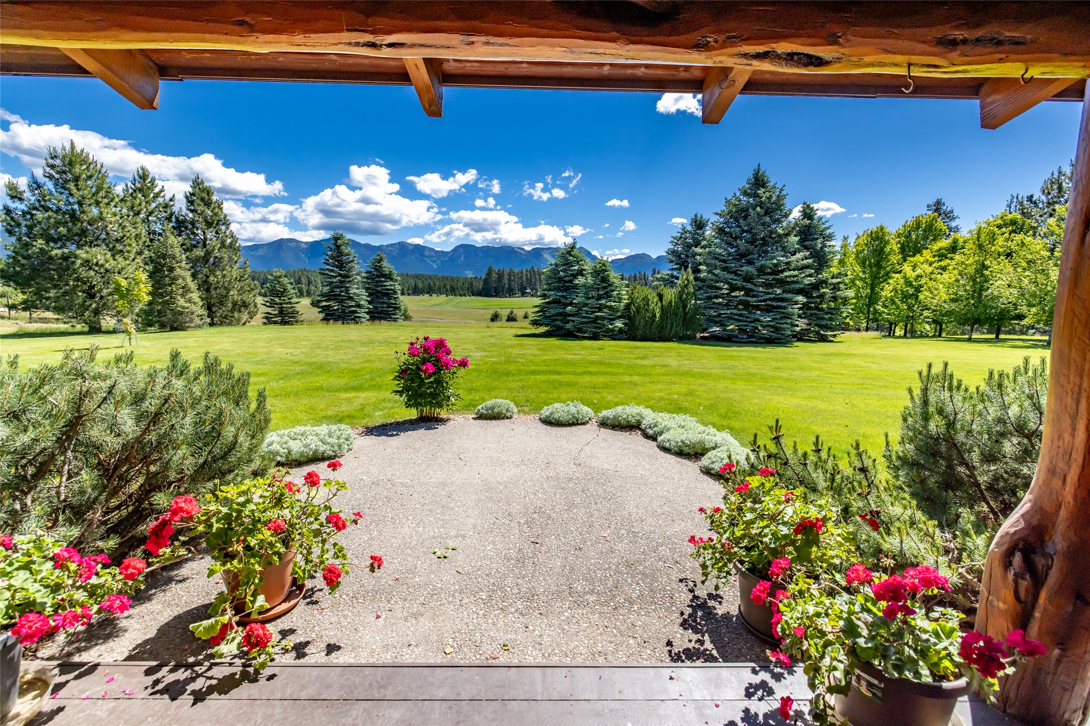 182 Moondance Trail Property Photo 36