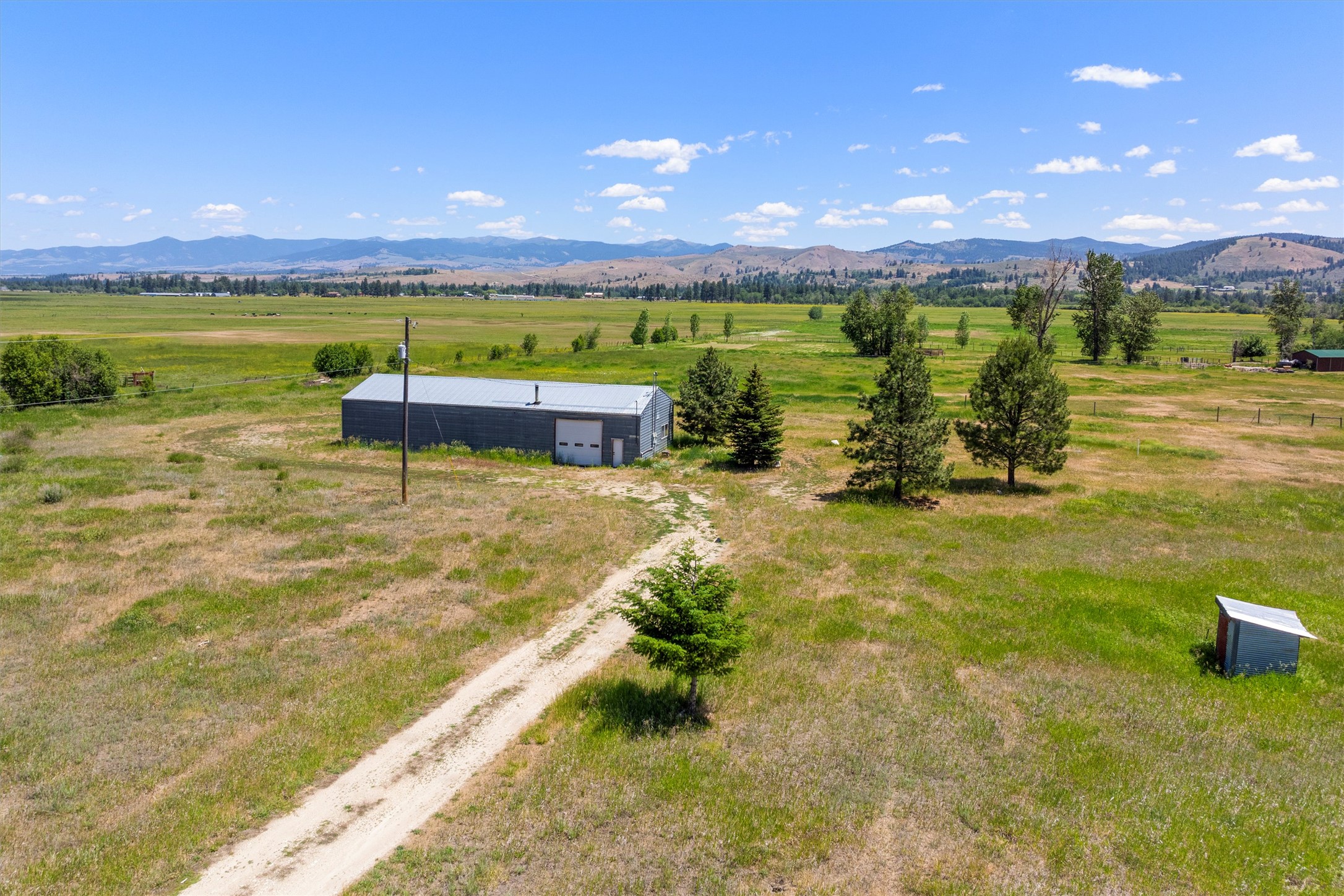 643 Gold Creek Loop Property Photo 11