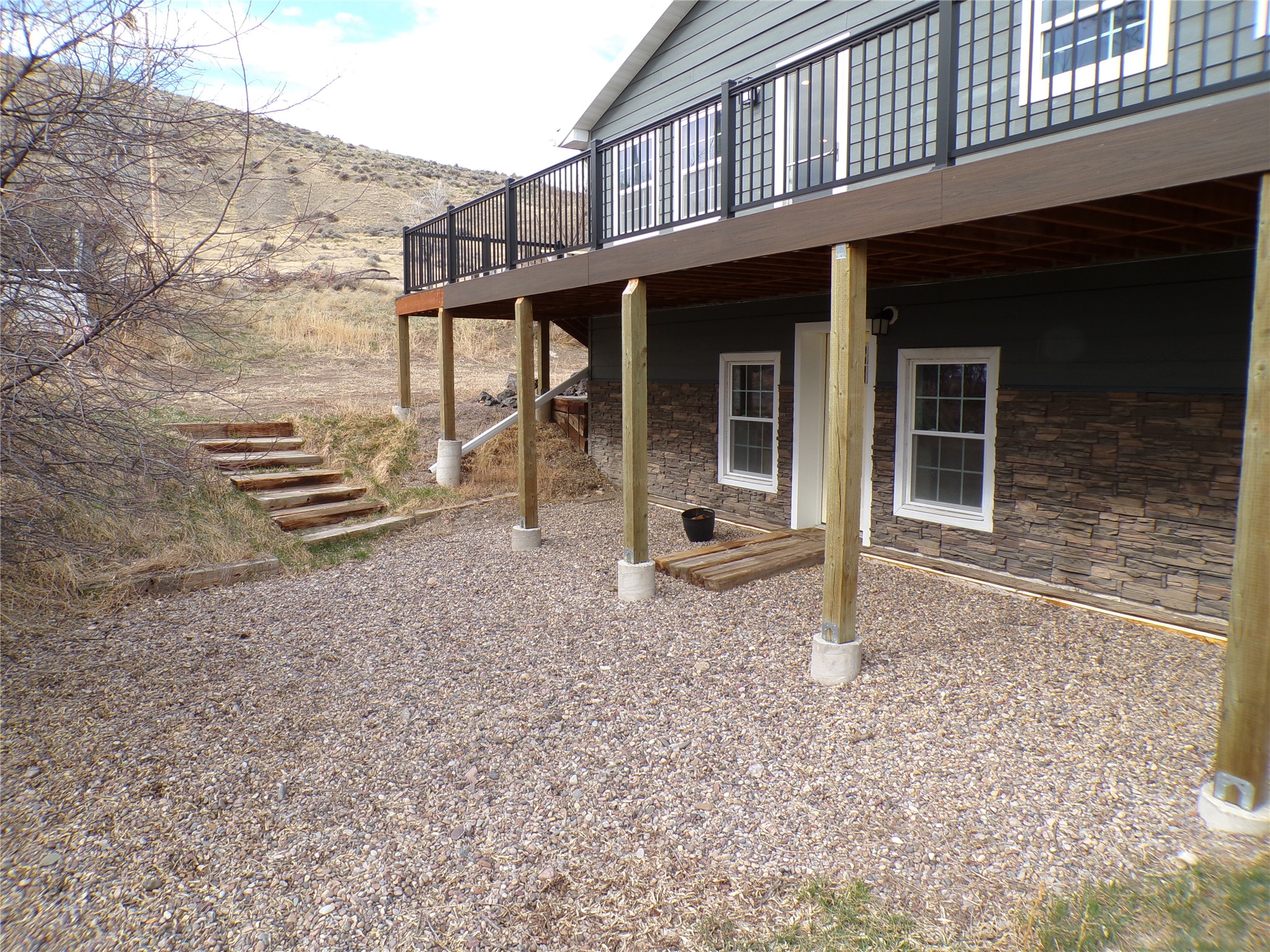 1610 Maple Drive Property Photo 5