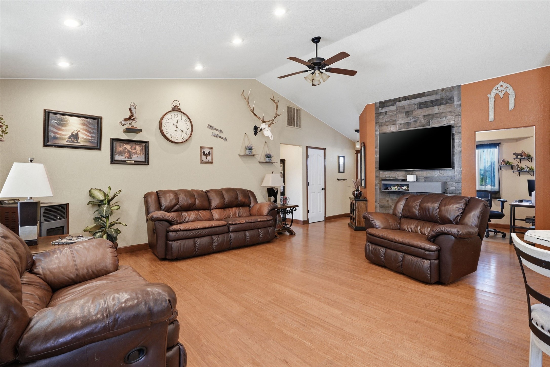 231 Merganser Lane Property Photo 6