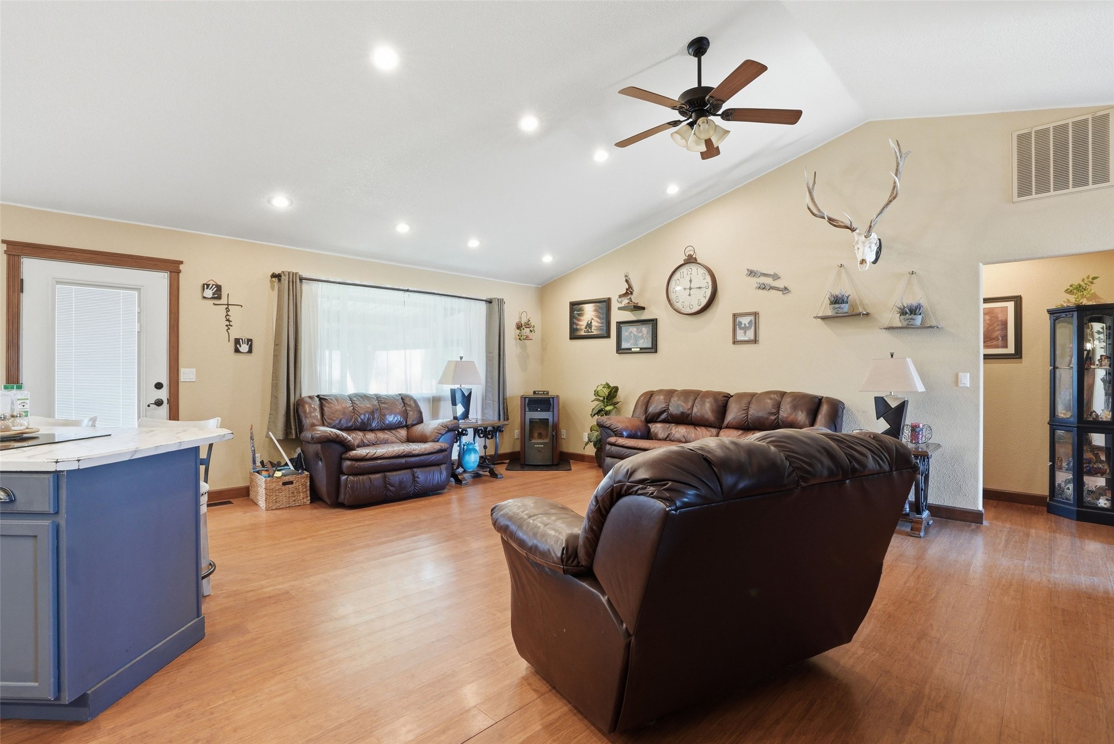 231 Merganser Lane Property Photo 8