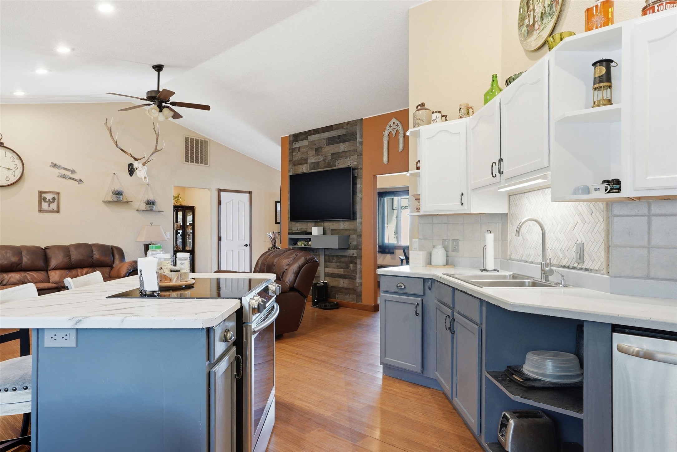 231 Merganser Lane Property Photo 13