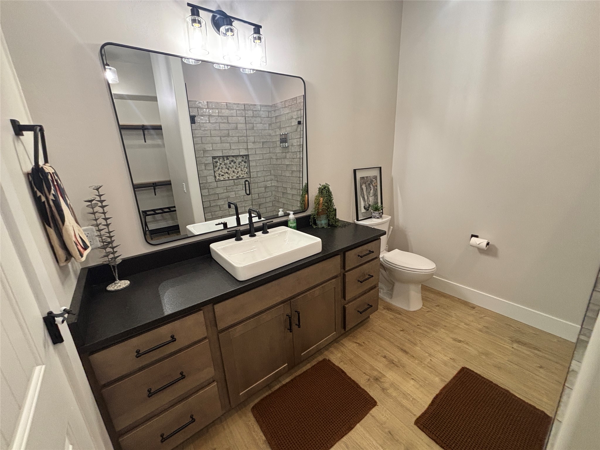 205 Water Way Property Photo 16