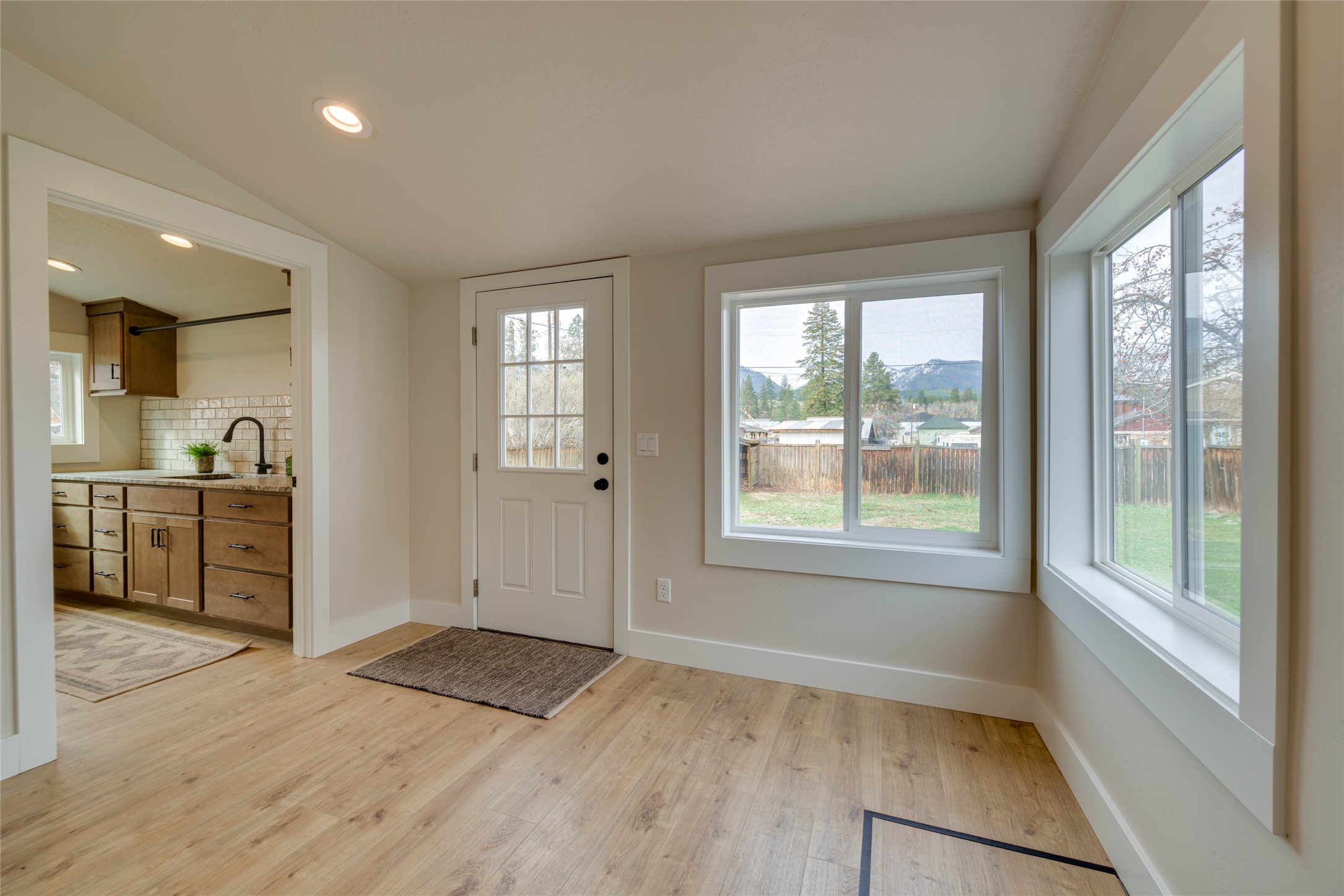 205 Water Way Property Photo 22