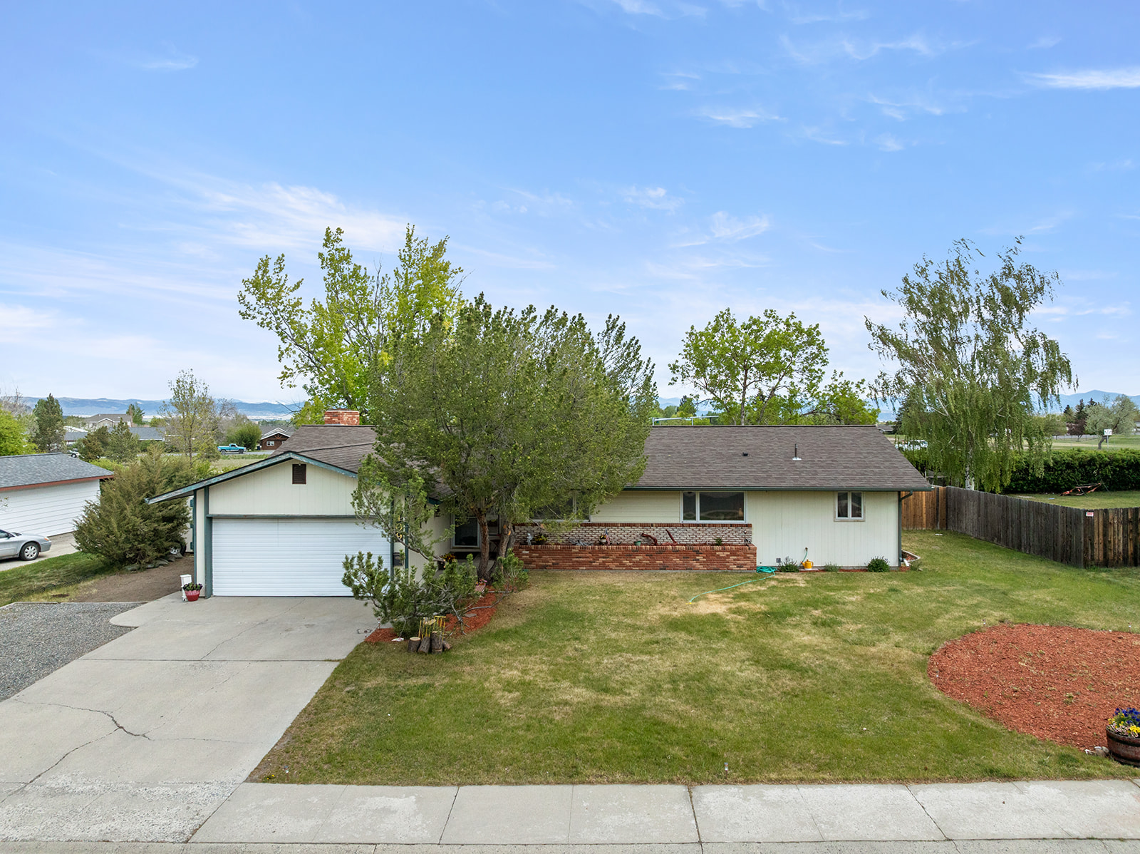 109 Elmwood Lane Property Photo 3