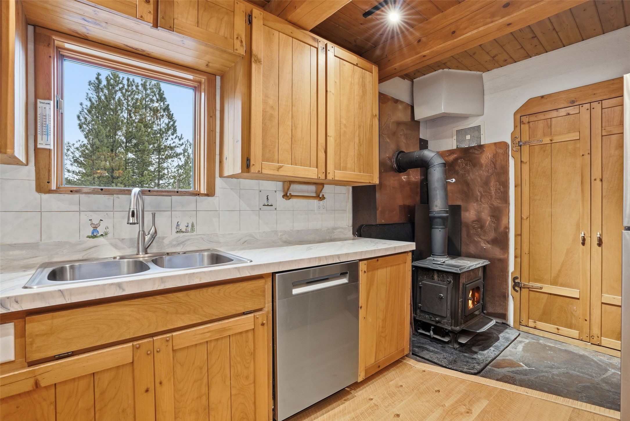 5394 Meadowlark Lane Property Photo 10