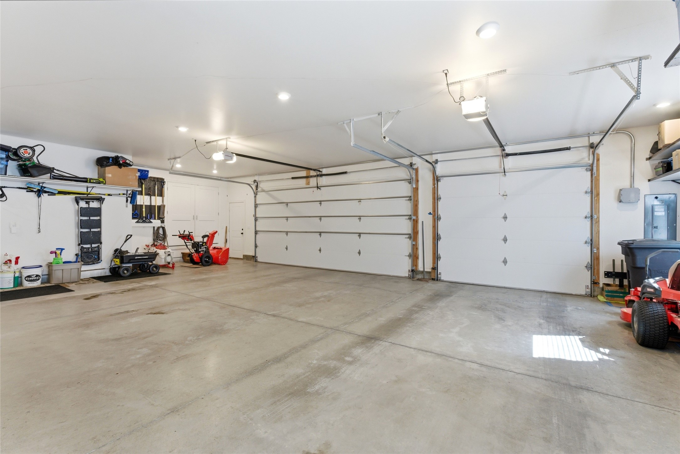 5 Towering Pine Court Property Photo 34