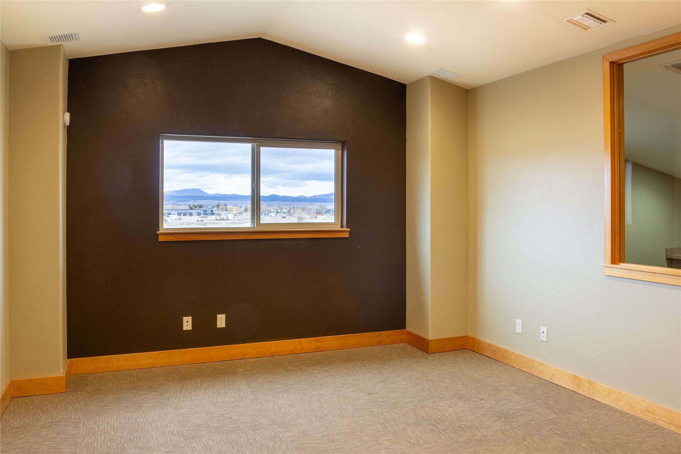 3390 Colton Drive A Property Photo 17