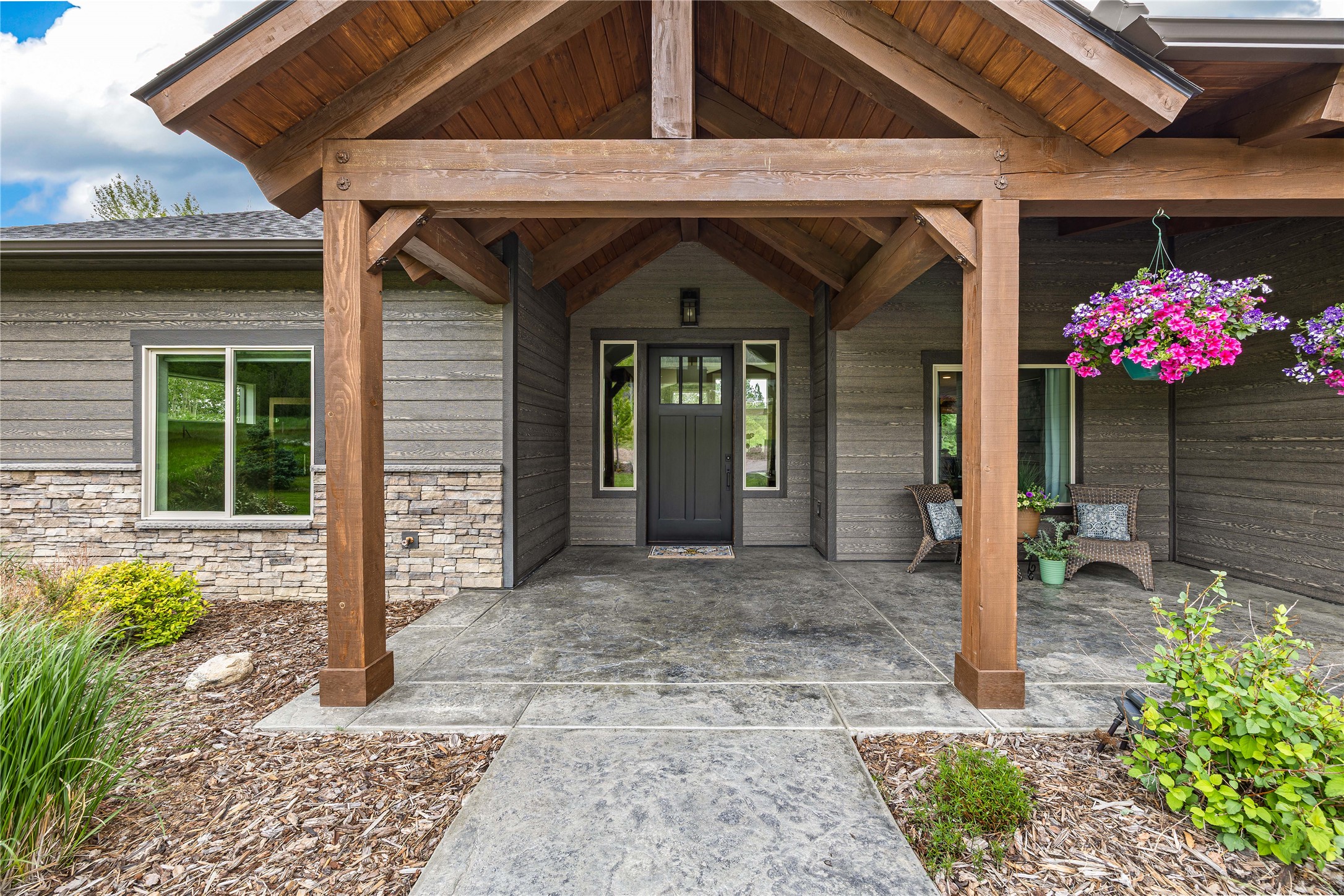 693 Cottonwood Road Property Photo 11