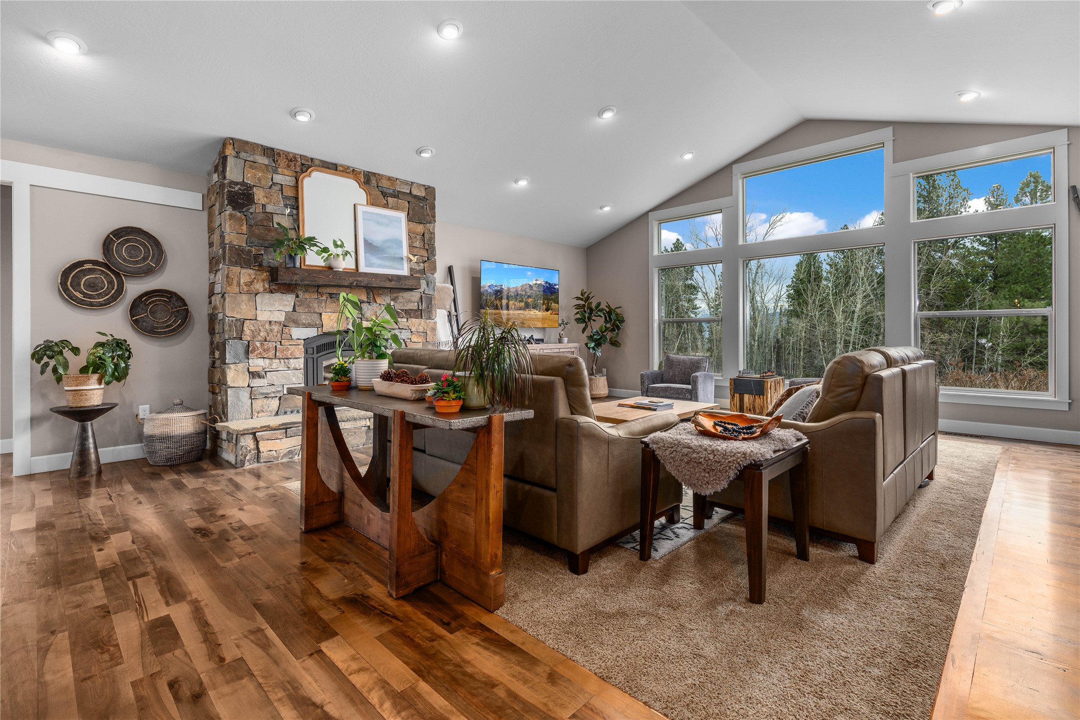 693 Cottonwood Road Property Photo 15