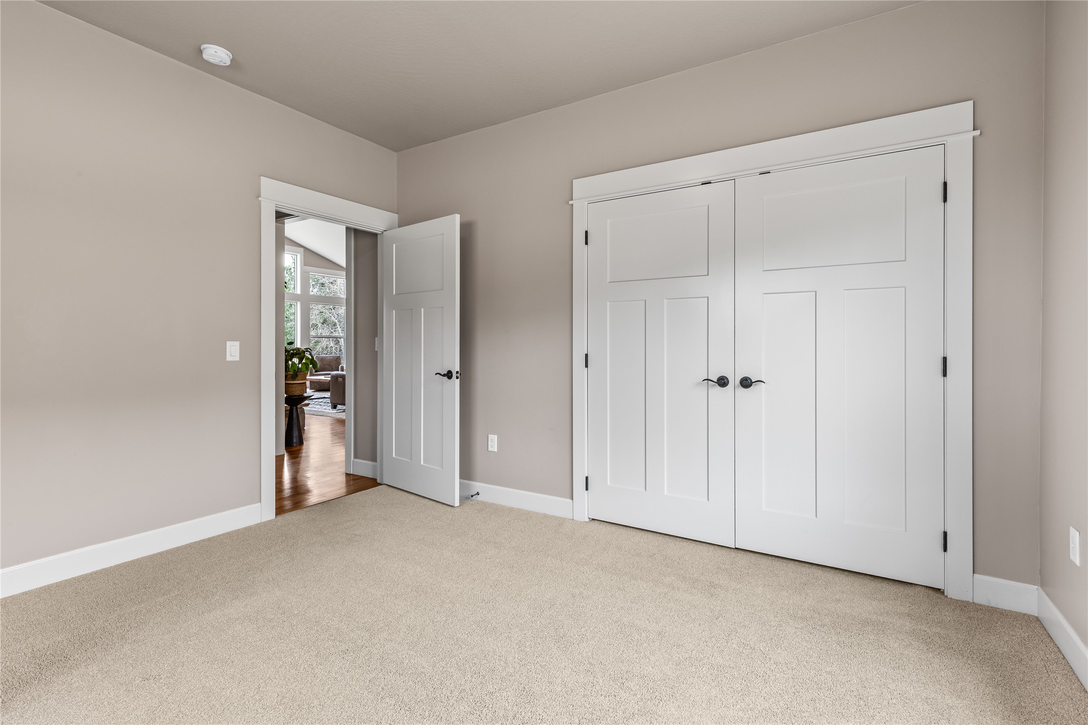 693 Cottonwood Road Property Photo 41