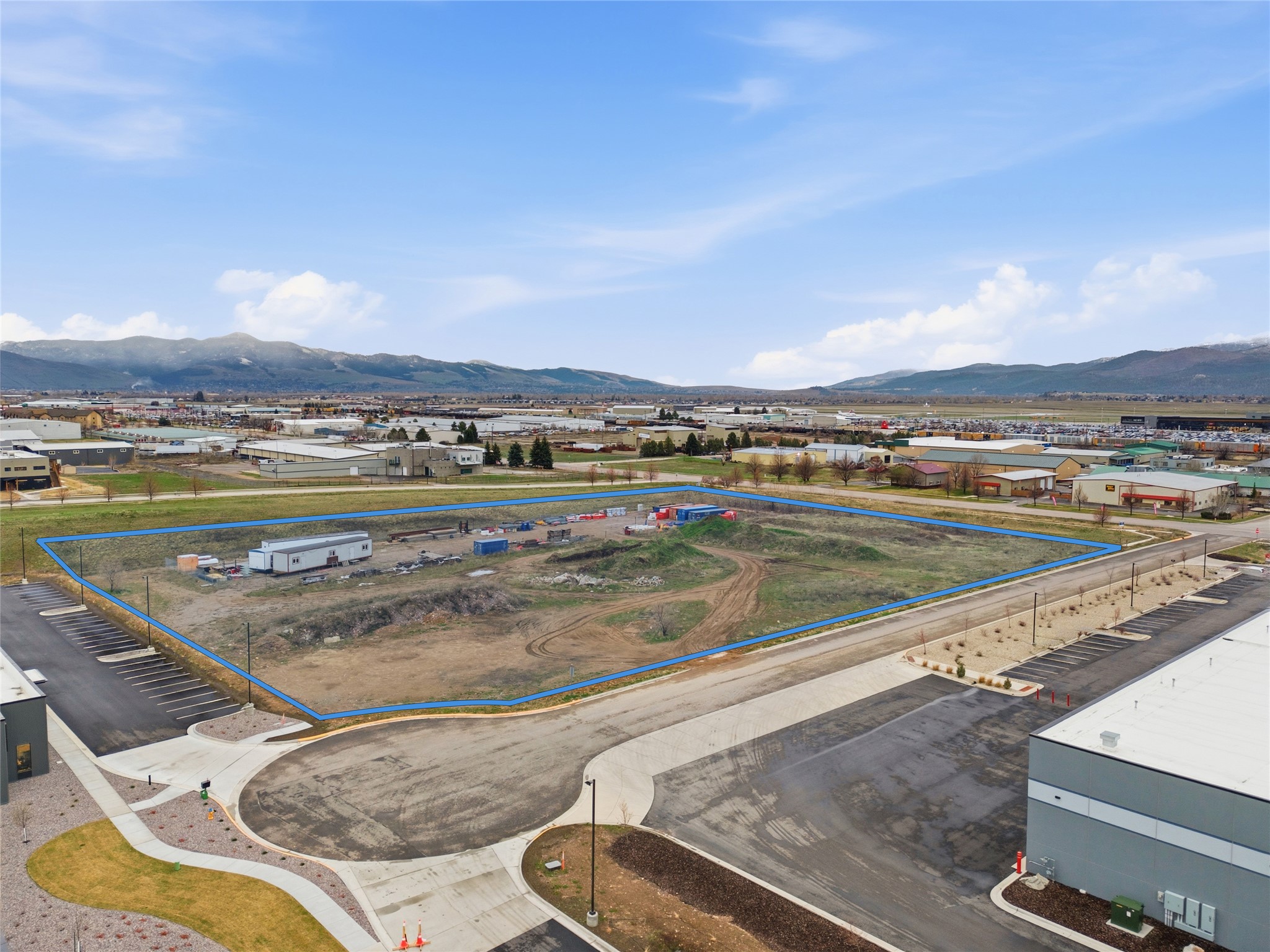 5715 Alloy N Property Photo 3