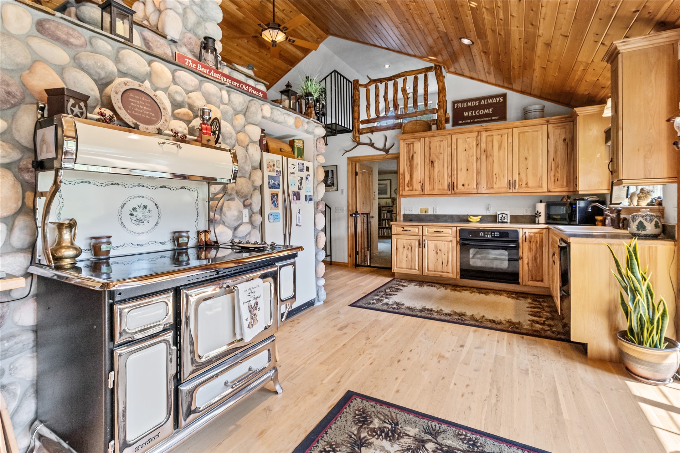 9705 Us Highway 93 N Property Photo 12