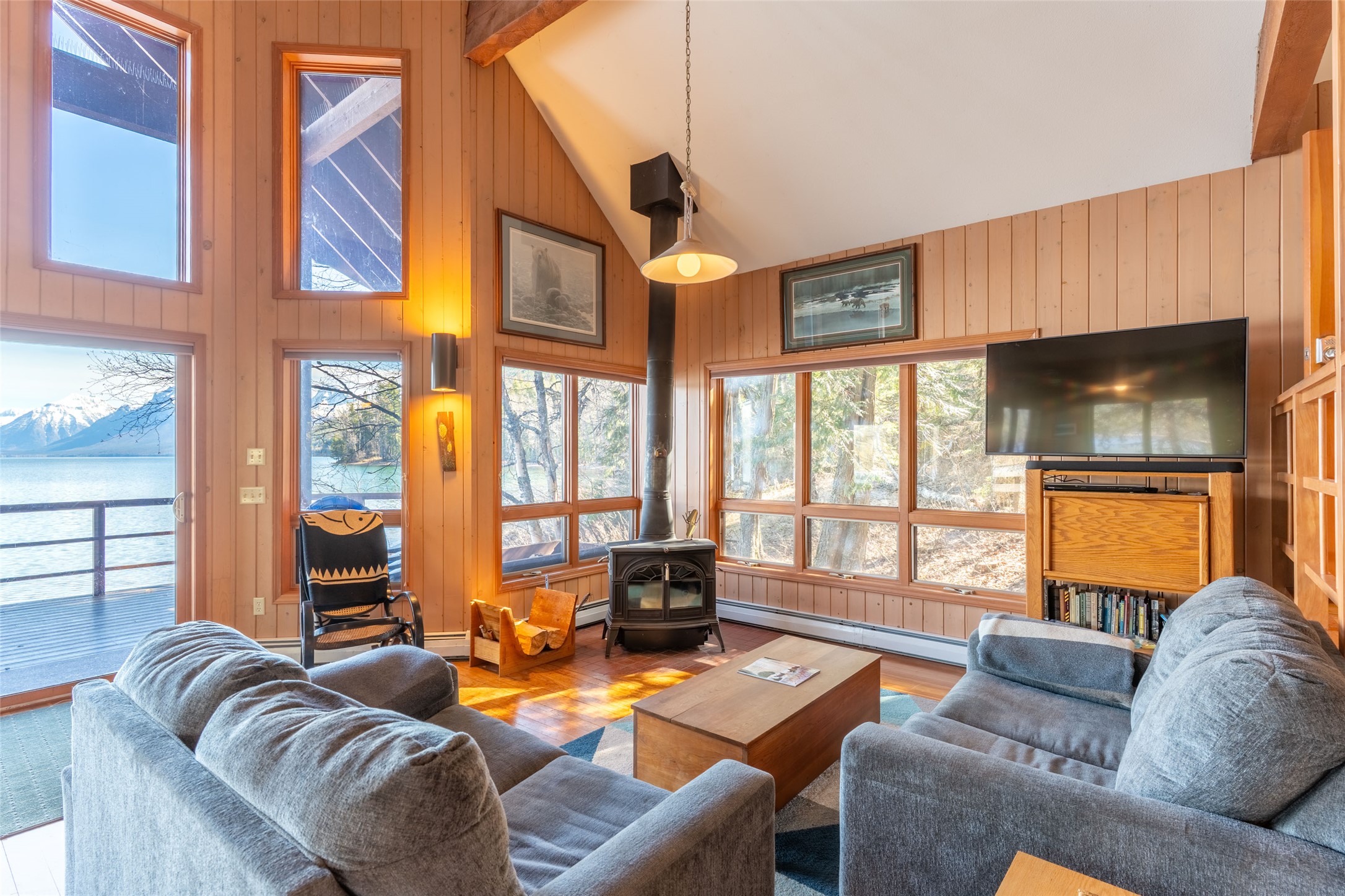 586 Apgar Loop Road Property Photo 14