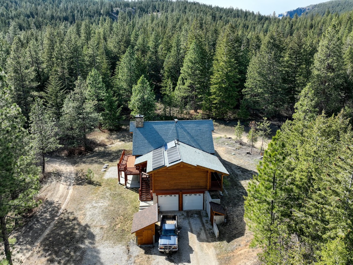 1009 Bourne Loop Property Photo 7