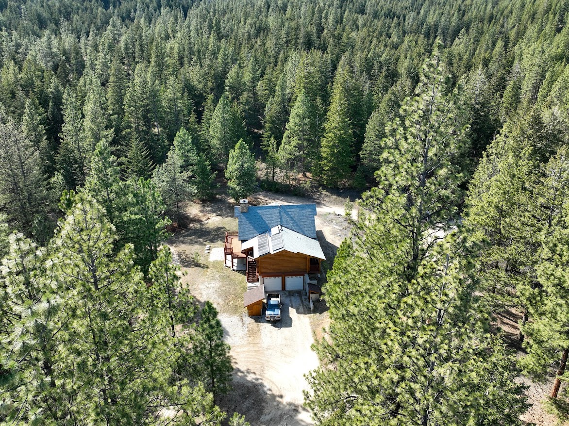 1009 Bourne Loop Property Photo 8