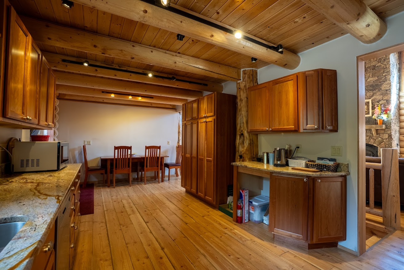 1009 Bourne Loop Property Photo 18
