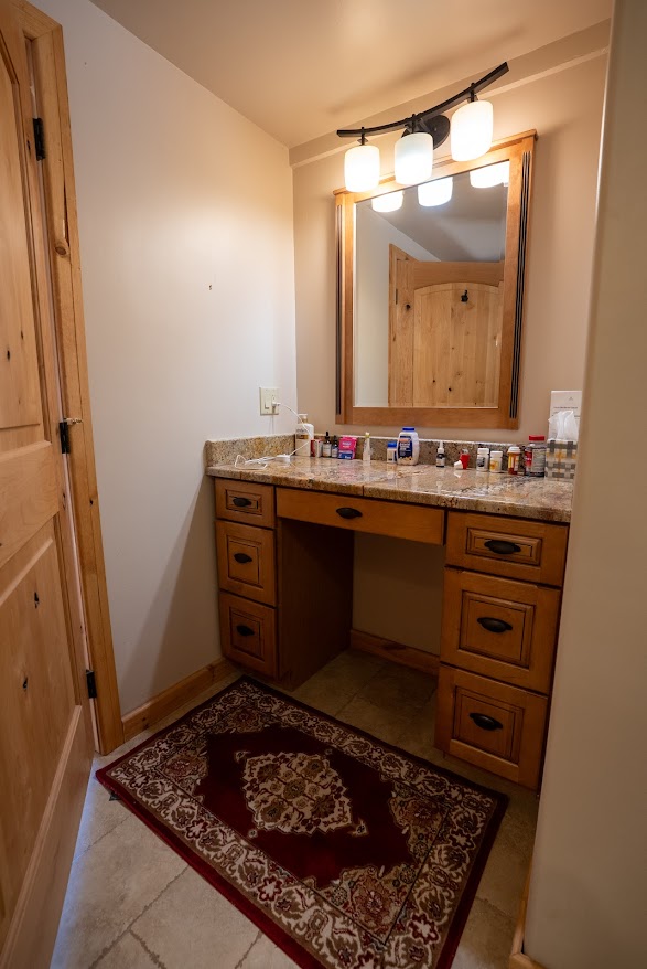 1009 Bourne Loop Property Photo 25