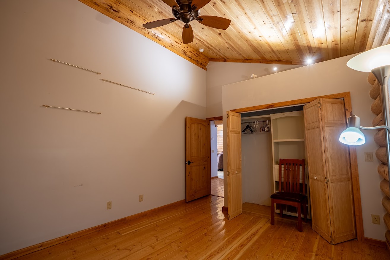 1009 Bourne Loop Property Photo 33