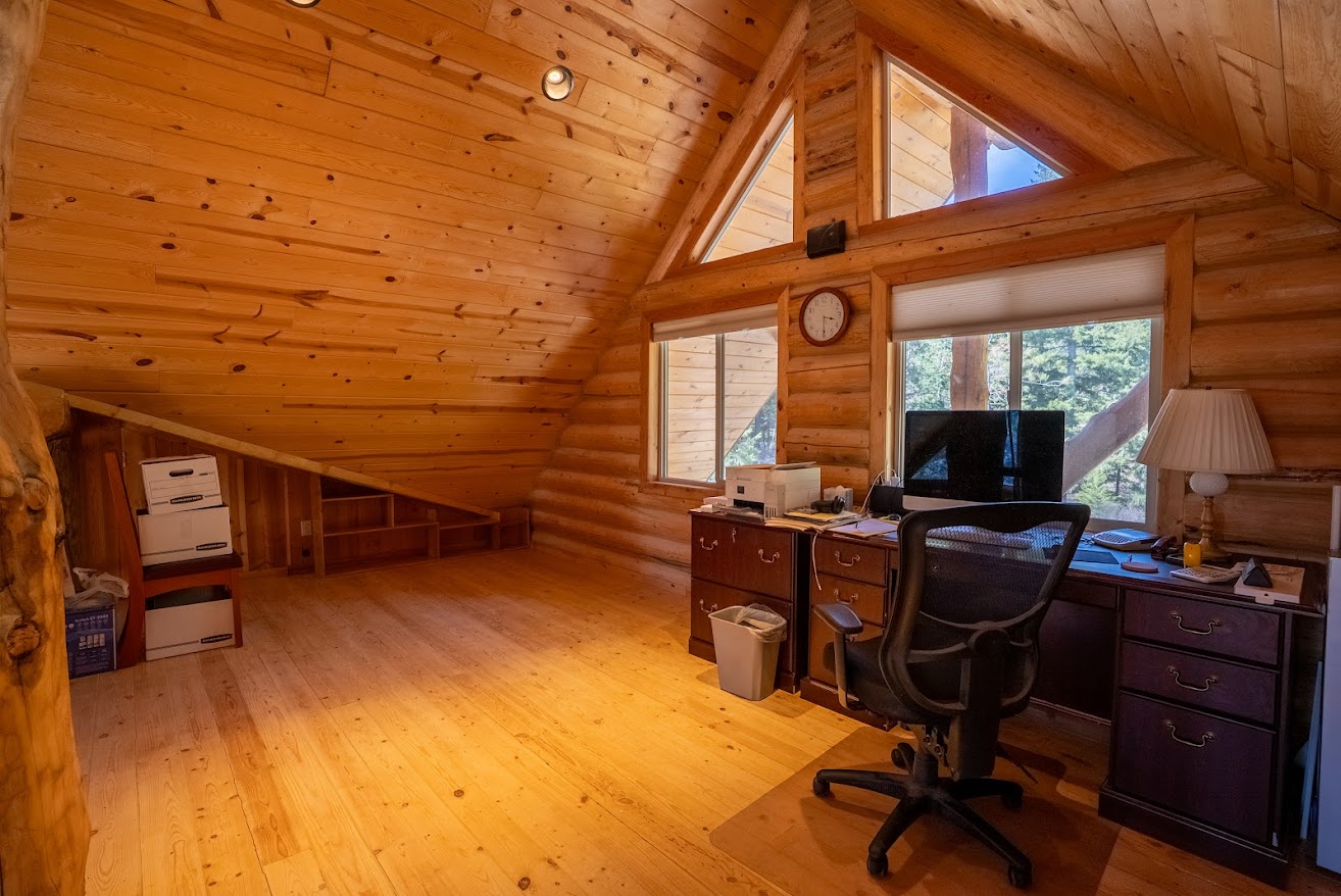 1009 Bourne Loop Property Photo 36